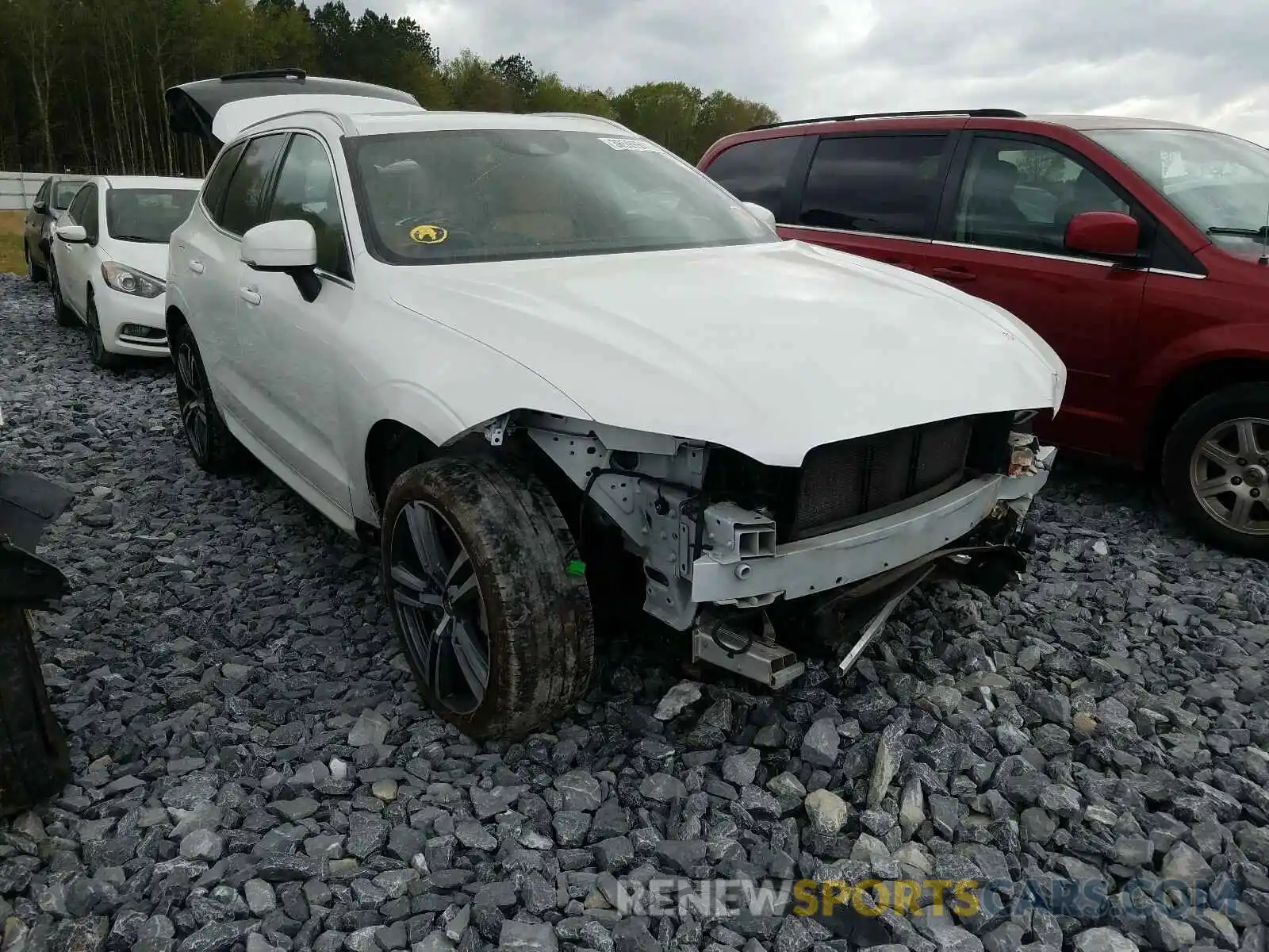 1 Photograph of a damaged car LYV102DK1KB188531 VOLVO XC60 2019