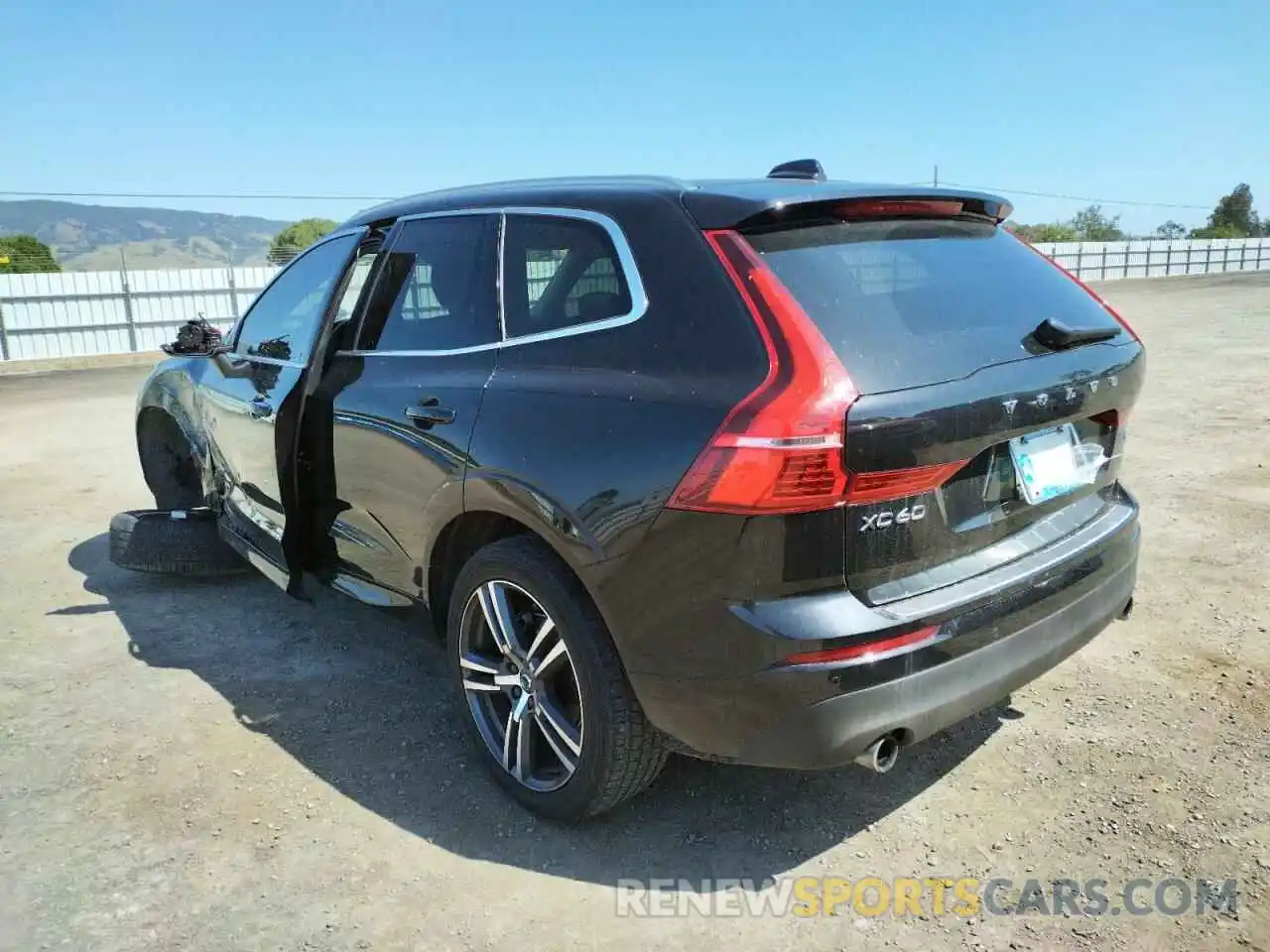 3 Photograph of a damaged car LYV102DK3KB224574 VOLVO XC60 2019