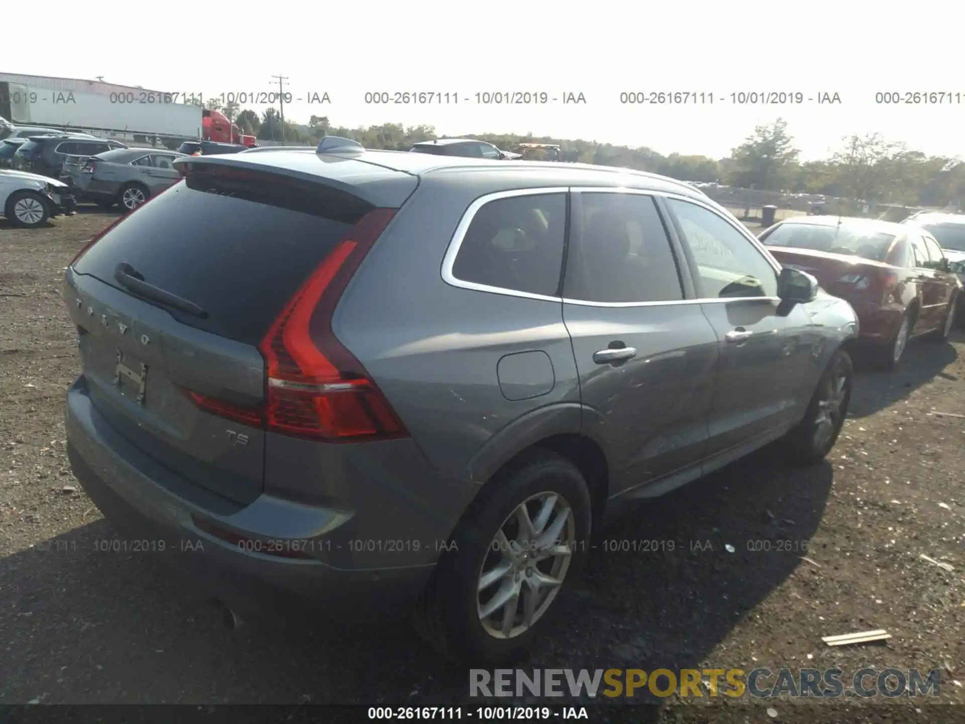 4 Photograph of a damaged car LYV102DK5KB187060 VOLVO XC60 2019