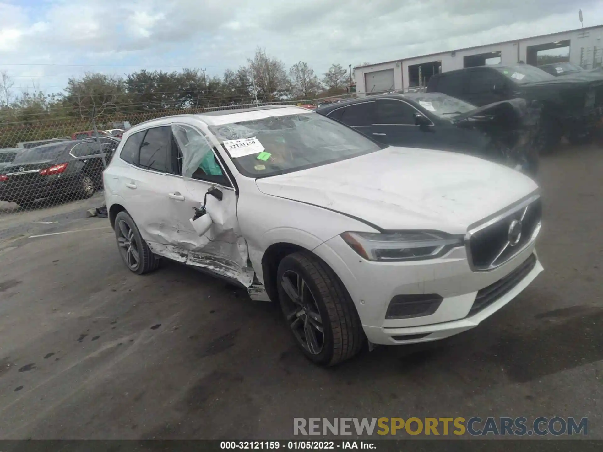 1 Photograph of a damaged car LYV102DK6KB336673 VOLVO XC60 2019