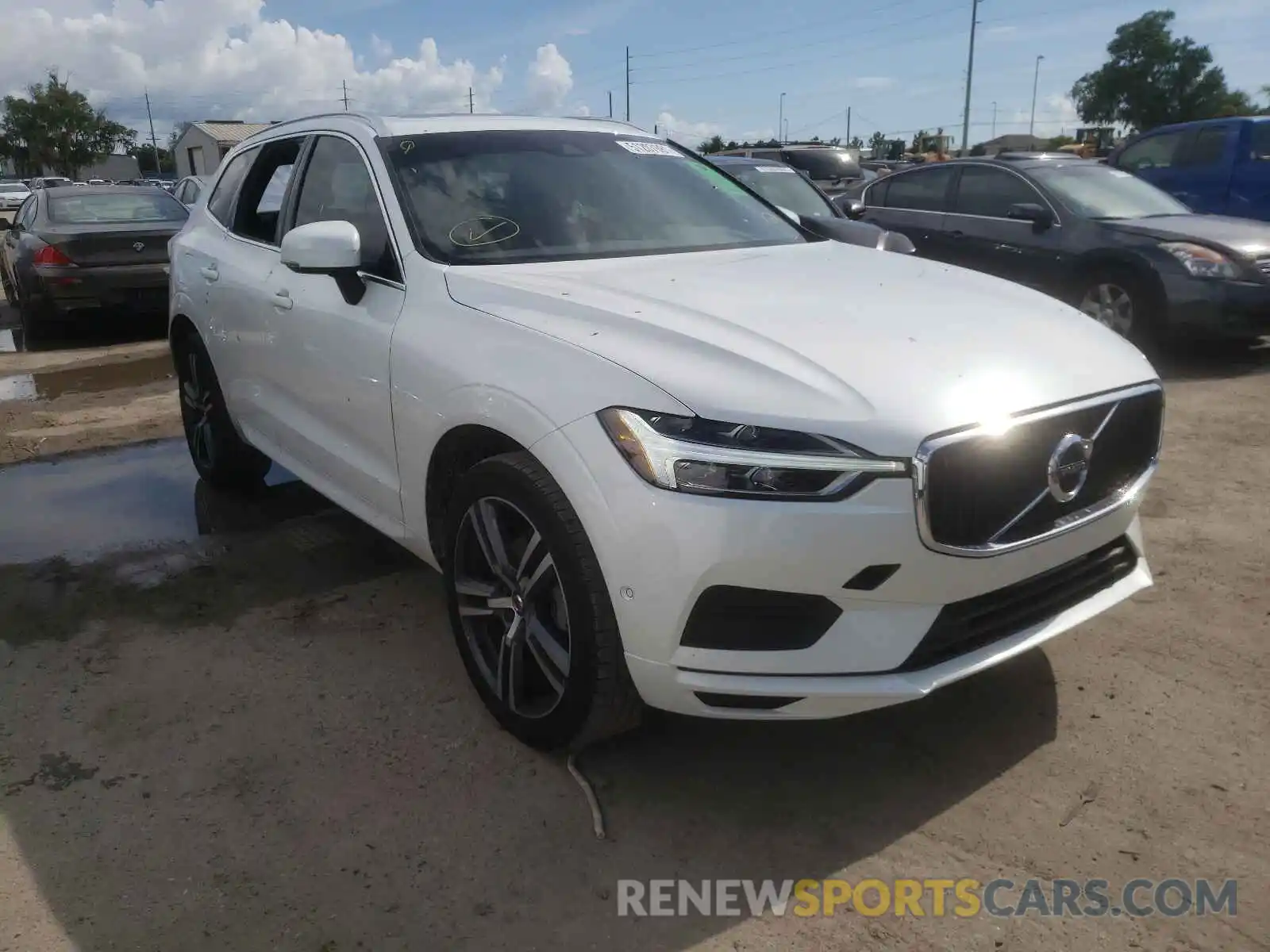 1 Photograph of a damaged car LYV102DK8KB229107 VOLVO XC60 2019