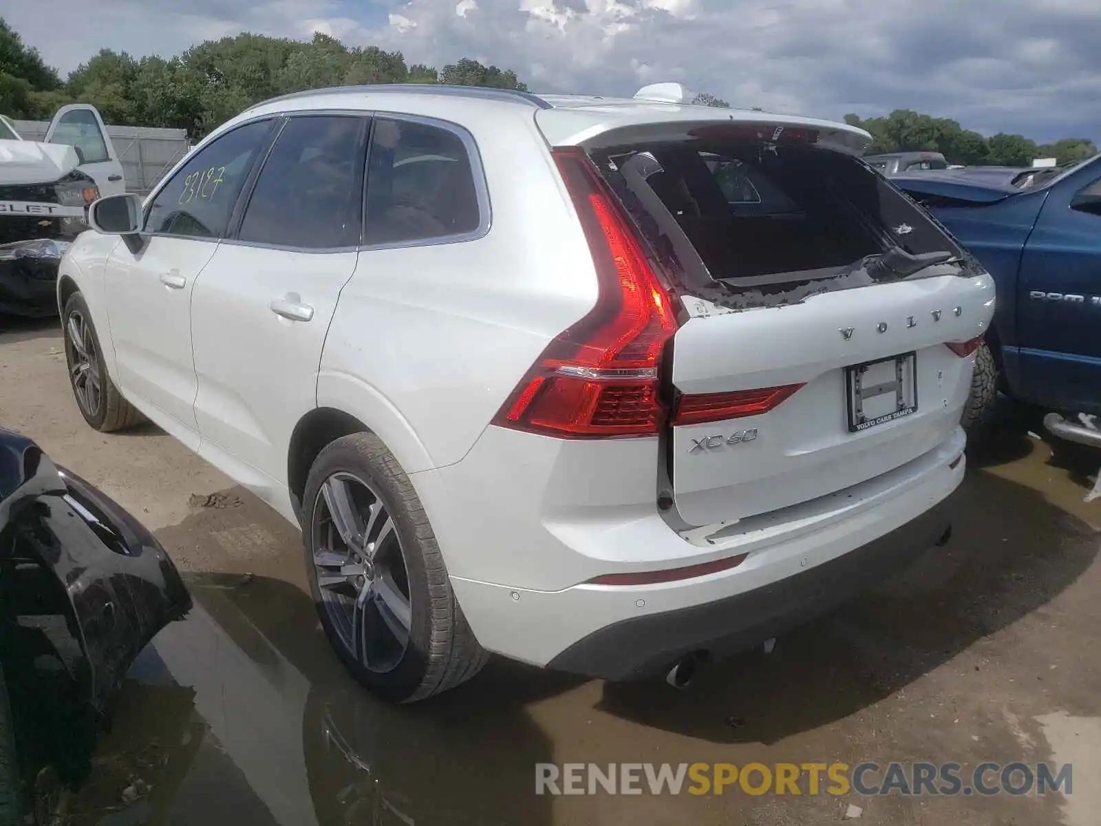 3 Photograph of a damaged car LYV102DK8KB229107 VOLVO XC60 2019