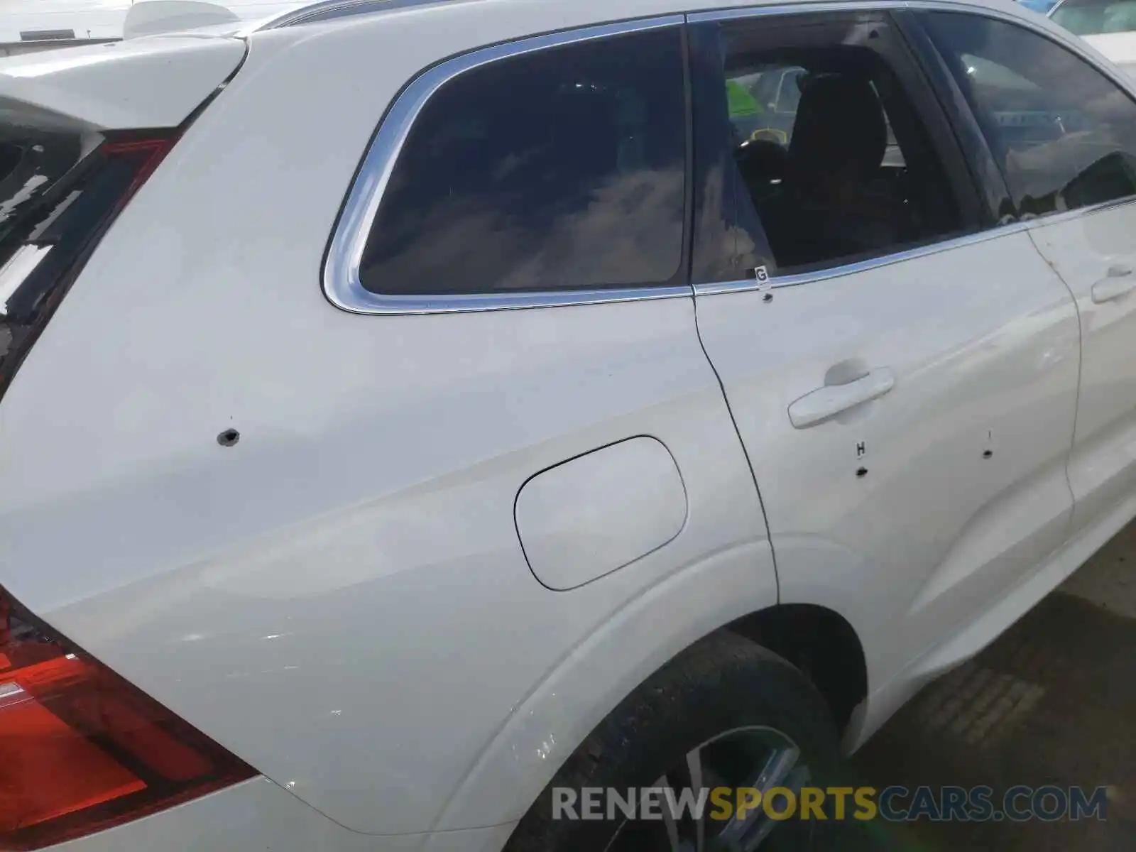 9 Photograph of a damaged car LYV102DK8KB229107 VOLVO XC60 2019