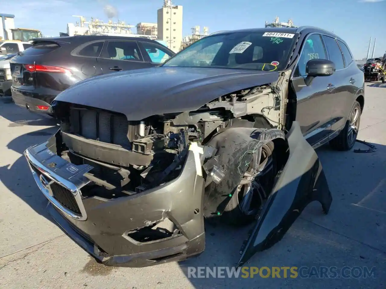 2 Photograph of a damaged car LYV102DK9KB184727 VOLVO XC60 2019