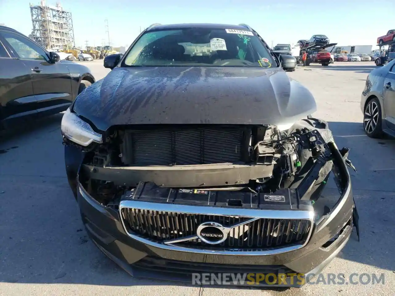 9 Photograph of a damaged car LYV102DK9KB184727 VOLVO XC60 2019