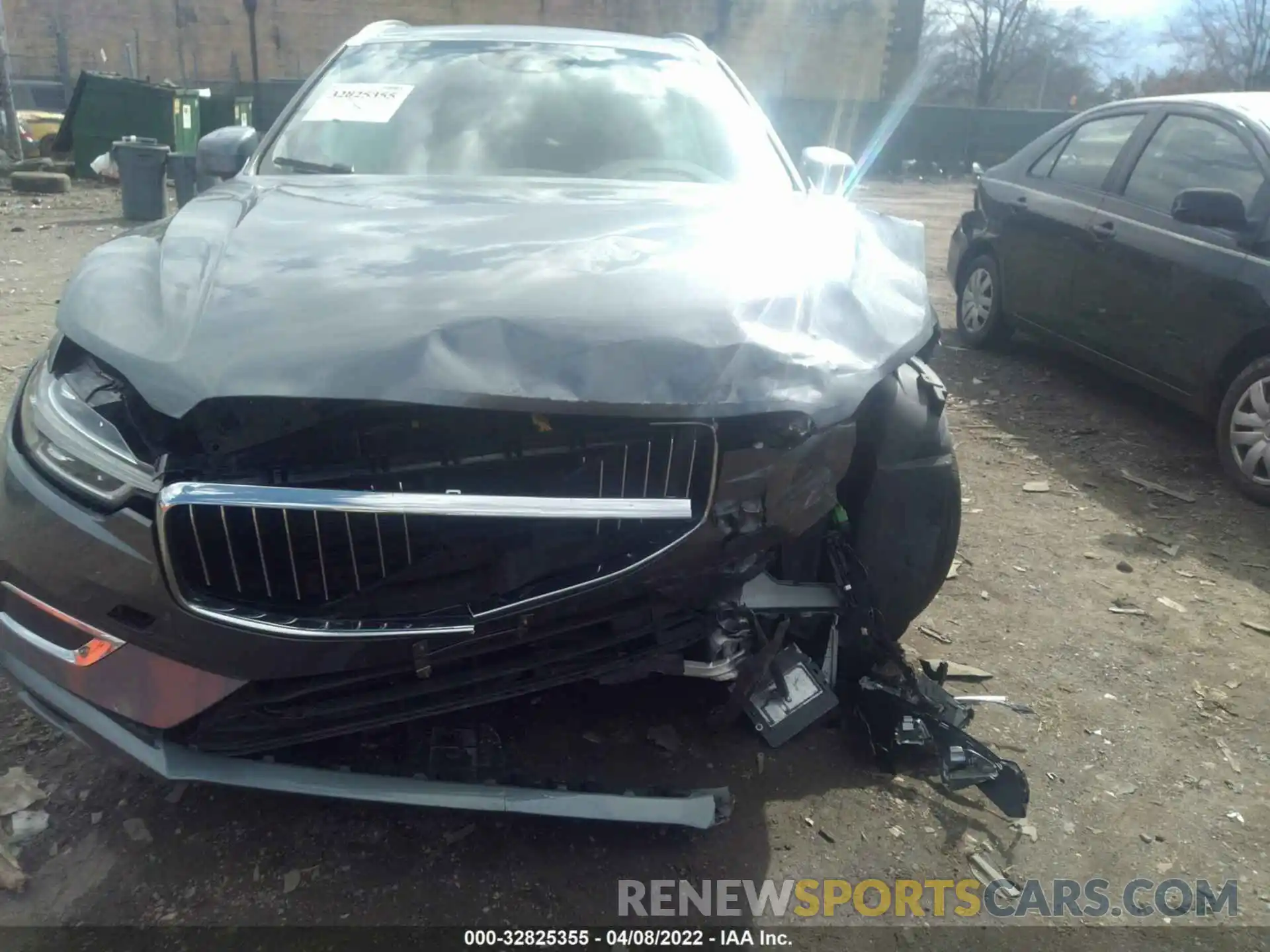 6 Photograph of a damaged car LYV102DL1KB214859 VOLVO XC60 2019