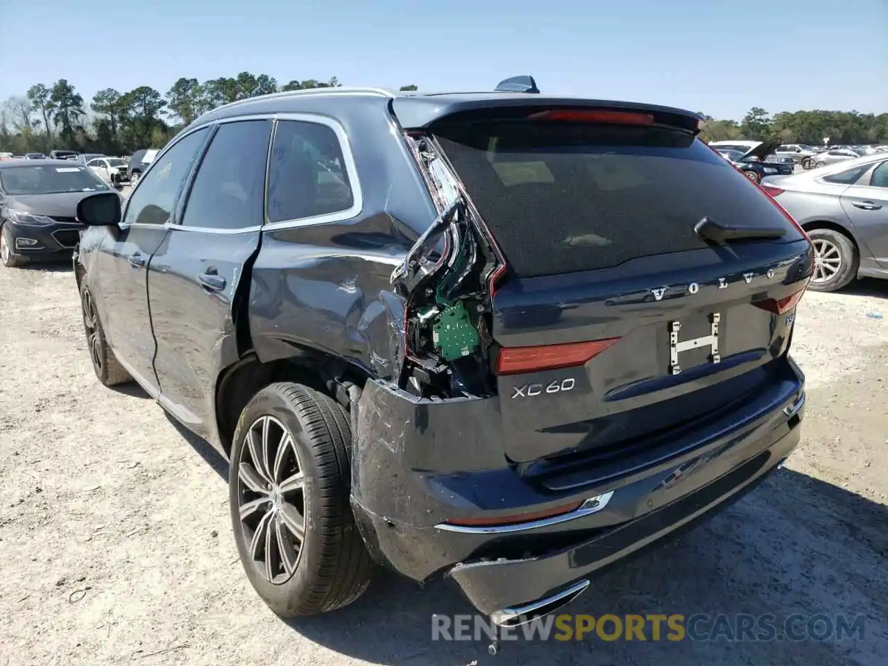 3 Photograph of a damaged car LYV102DL2KB287402 VOLVO XC60 2019