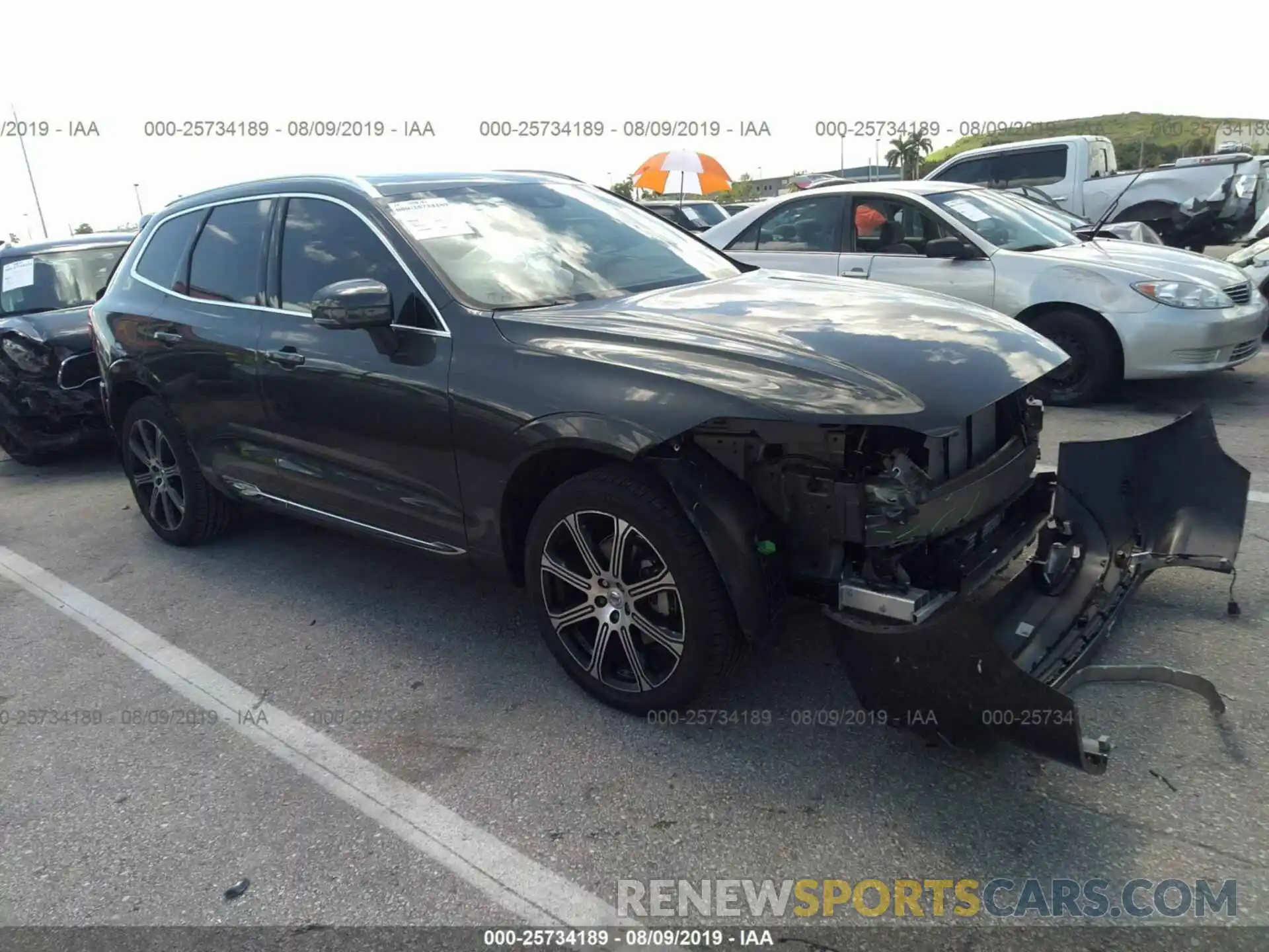 1 Photograph of a damaged car LYV102DL3KB236118 VOLVO XC60 2019