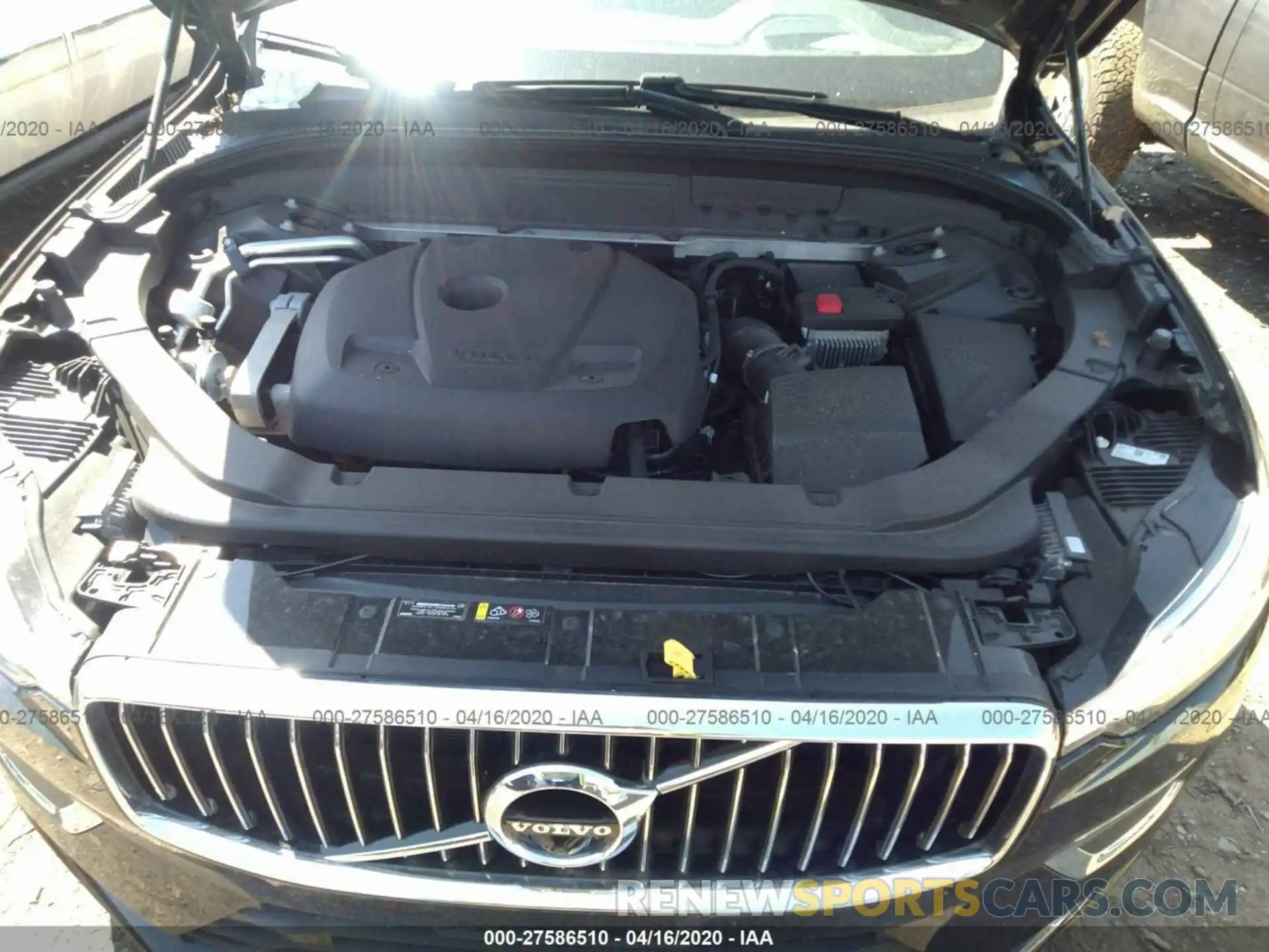 10 Photograph of a damaged car LYV102DL3KB242971 VOLVO XC60 2019