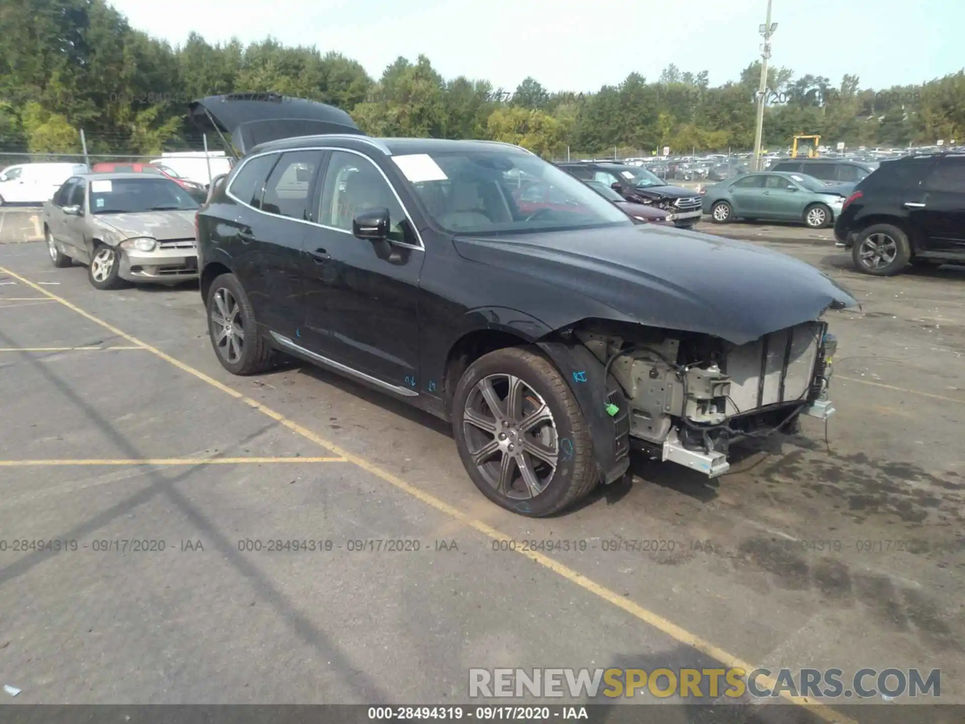 1 Photograph of a damaged car LYV102DL4KB237083 VOLVO XC60 2019