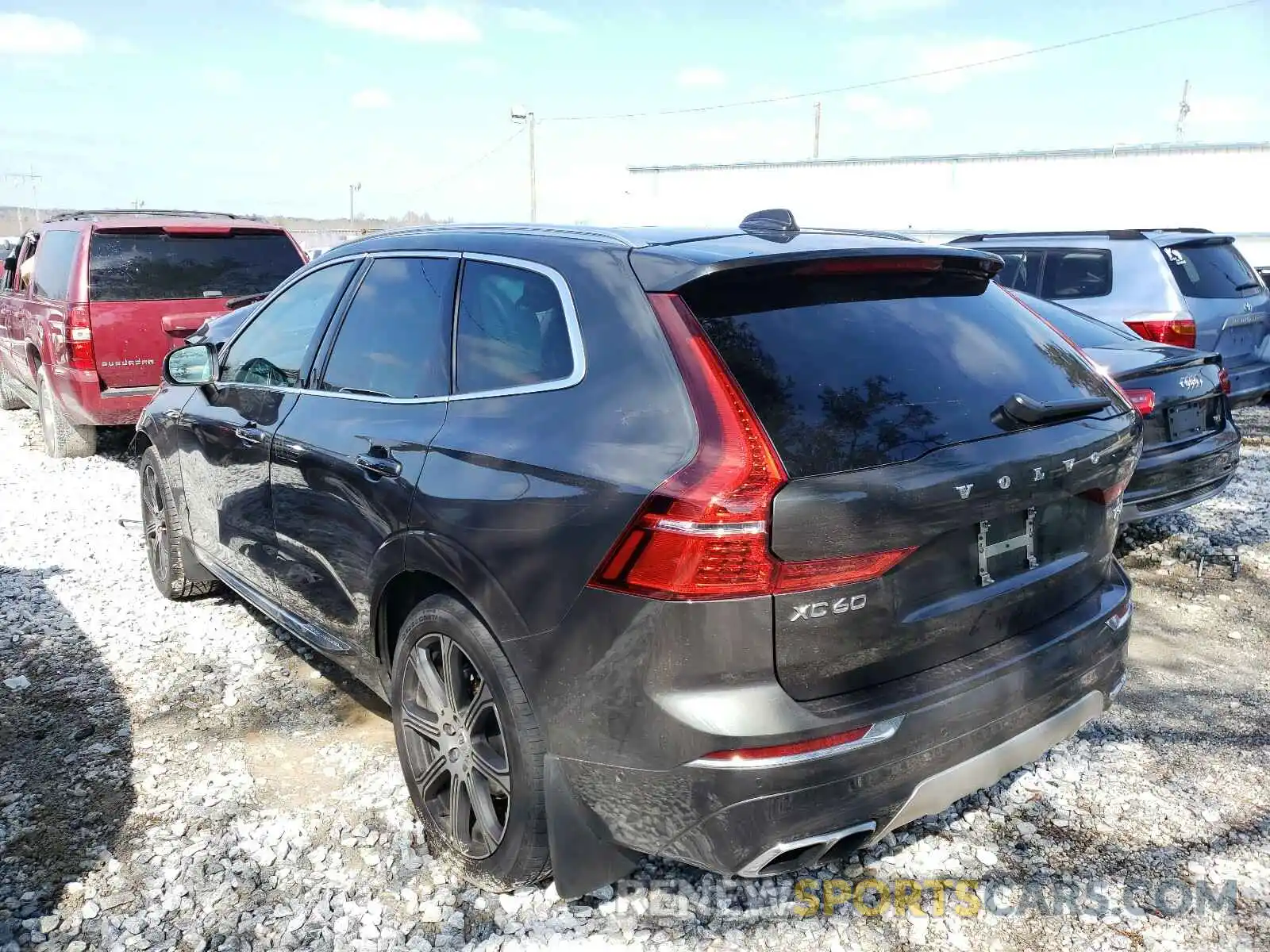 3 Фотография поврежденного автомобиля LYV102DL7KB223615 VOLVO XC60 2019