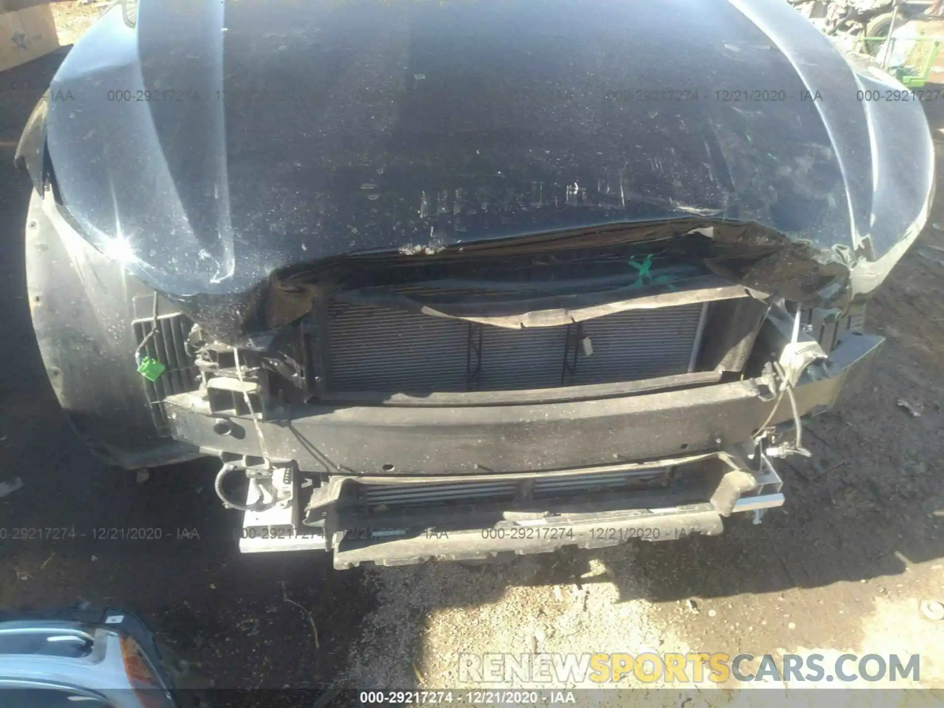 6 Photograph of a damaged car LYV102DM0KB327095 VOLVO XC60 2019