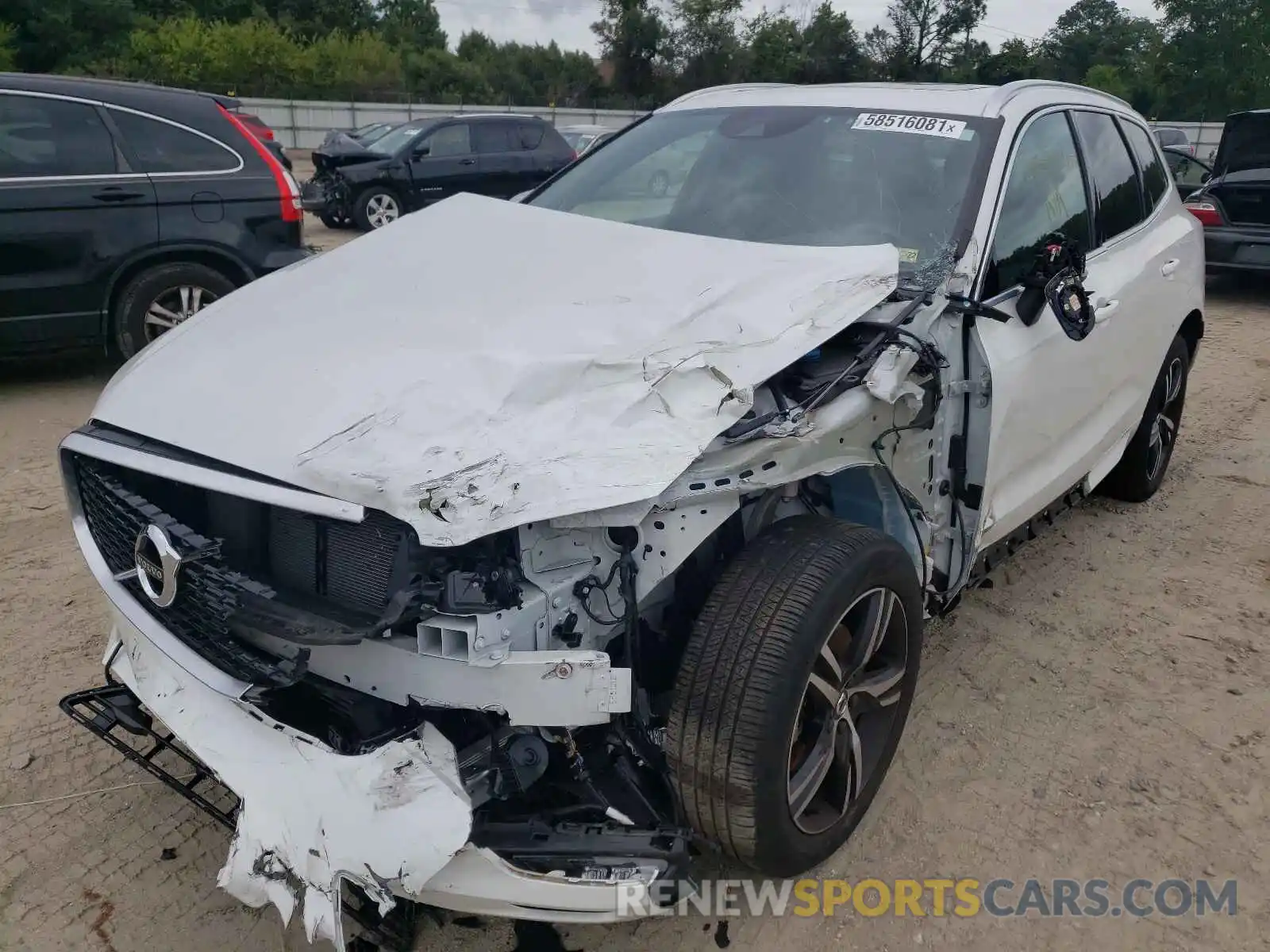 2 Photograph of a damaged car LYV102DM1KB263746 VOLVO XC60 2019