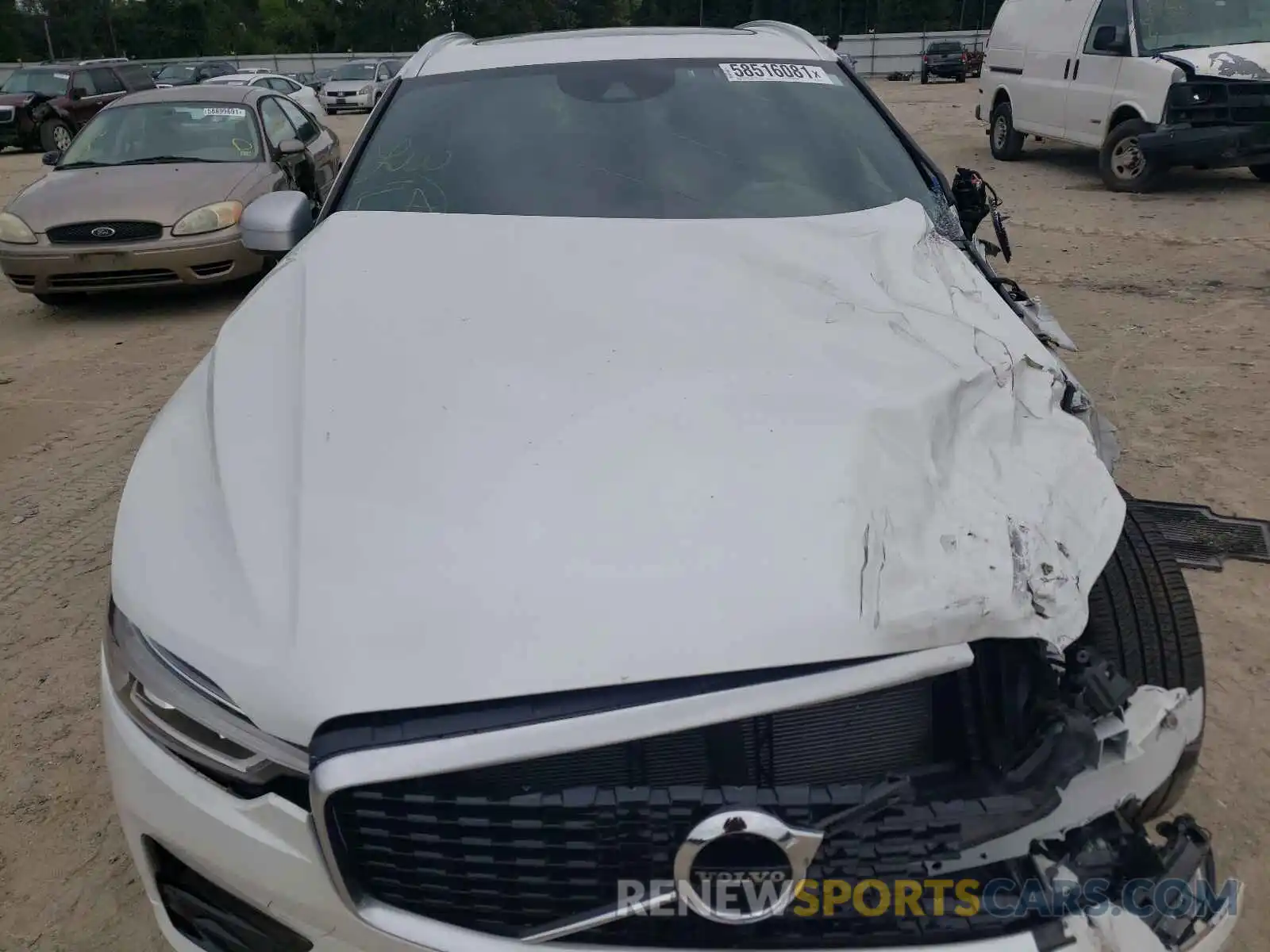 7 Photograph of a damaged car LYV102DM1KB263746 VOLVO XC60 2019