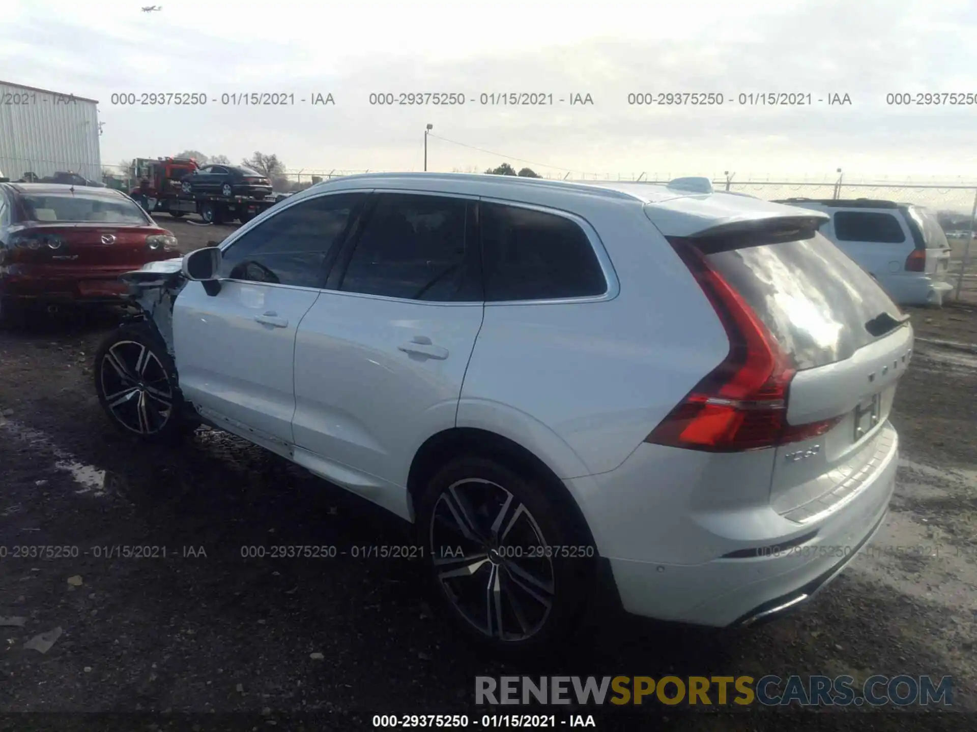 3 Photograph of a damaged car LYV102DM2KB252092 VOLVO XC60 2019