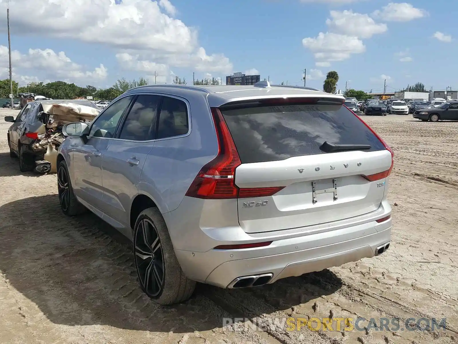 3 Photograph of a damaged car LYV102DM5KB241880 VOLVO XC60 2019