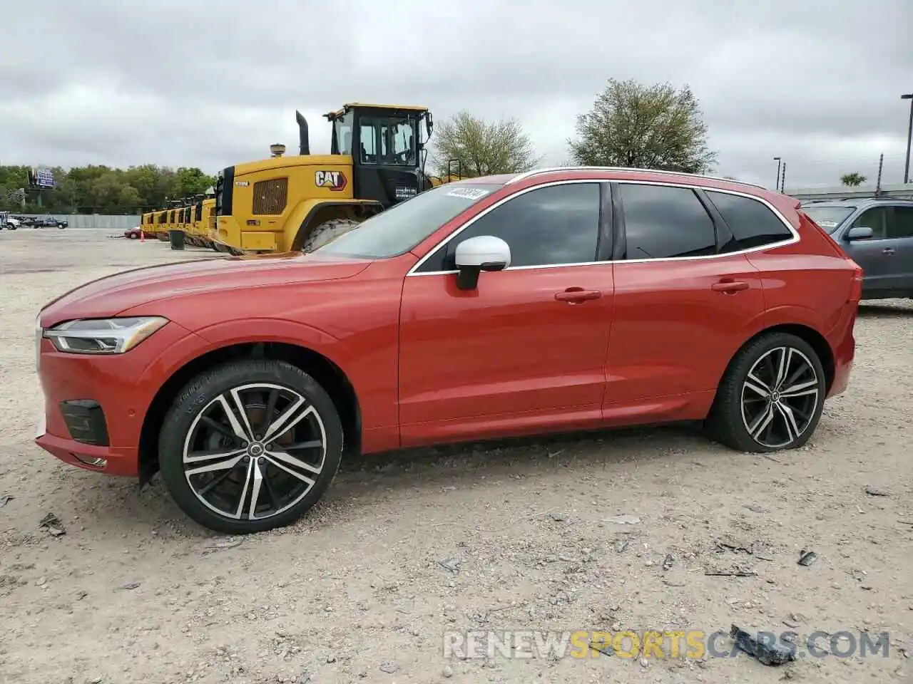 1 Photograph of a damaged car LYV102DMXKB204890 VOLVO XC60 2019