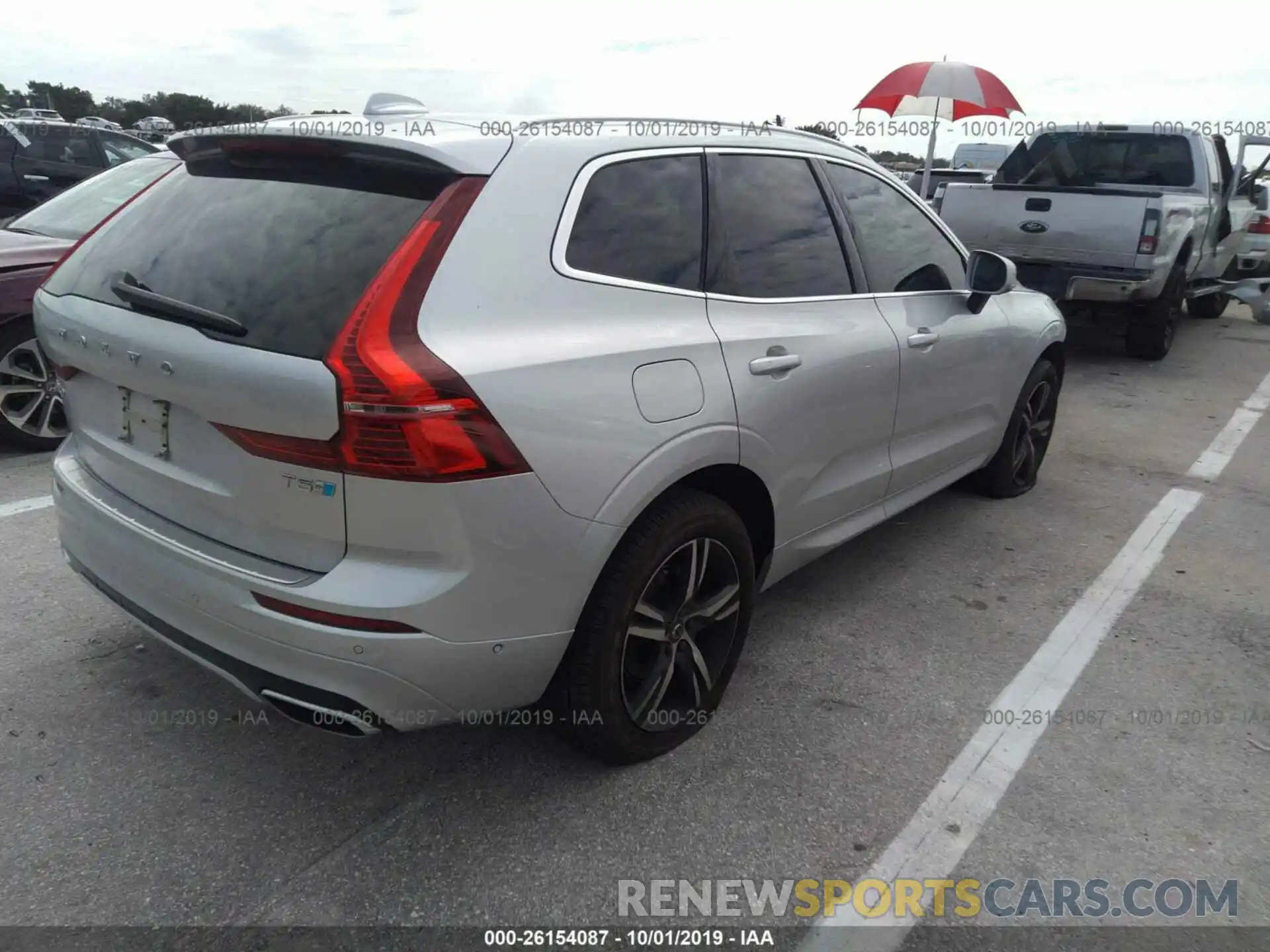 4 Photograph of a damaged car LYV102DMXKB219647 VOLVO XC60 2019