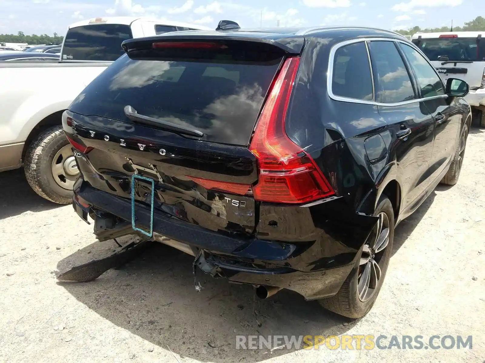 4 Photograph of a damaged car LYV102RK0KB177268 VOLVO XC60 2019