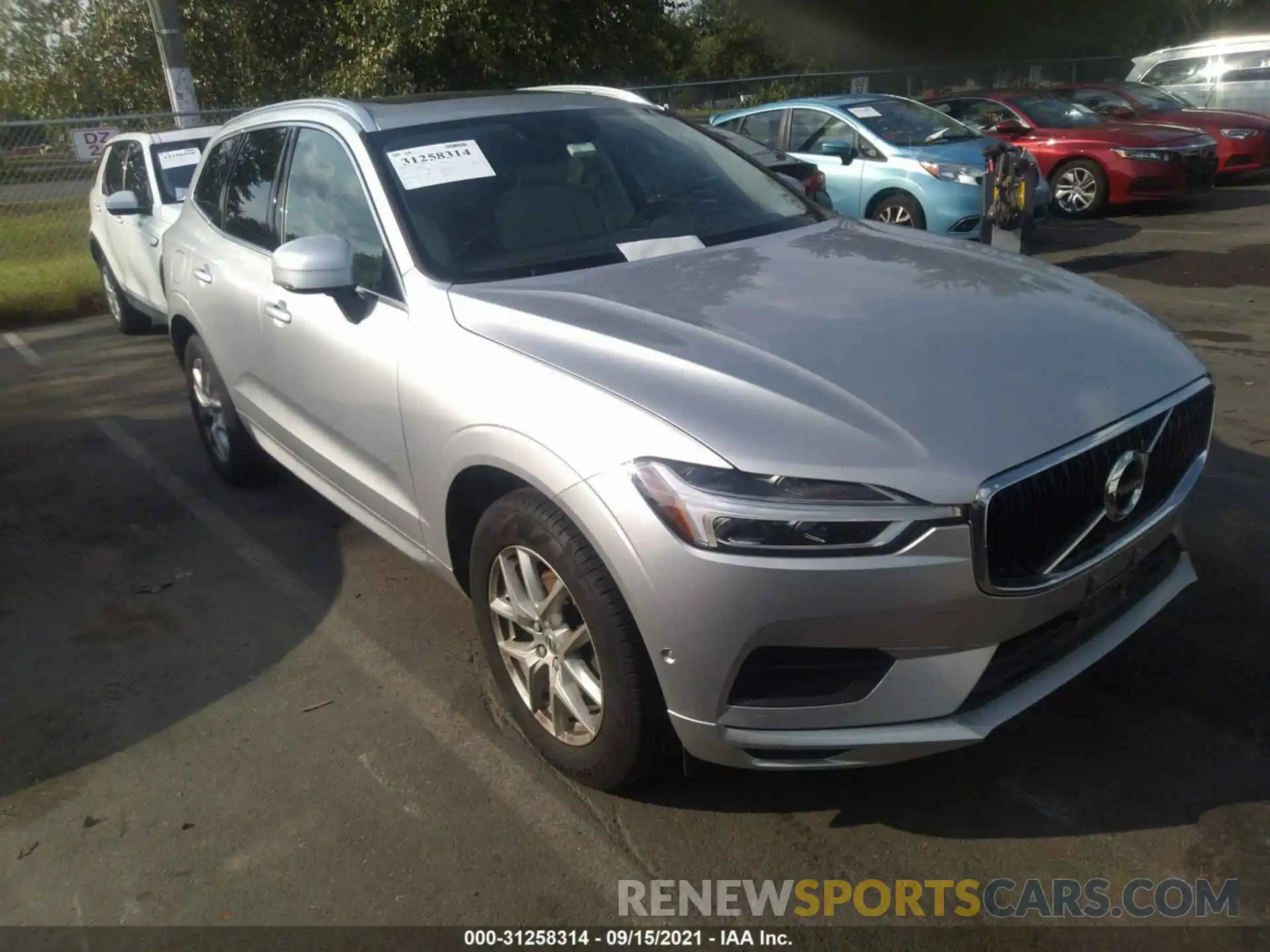 1 Photograph of a damaged car LYV102RK0KB288063 VOLVO XC60 2019