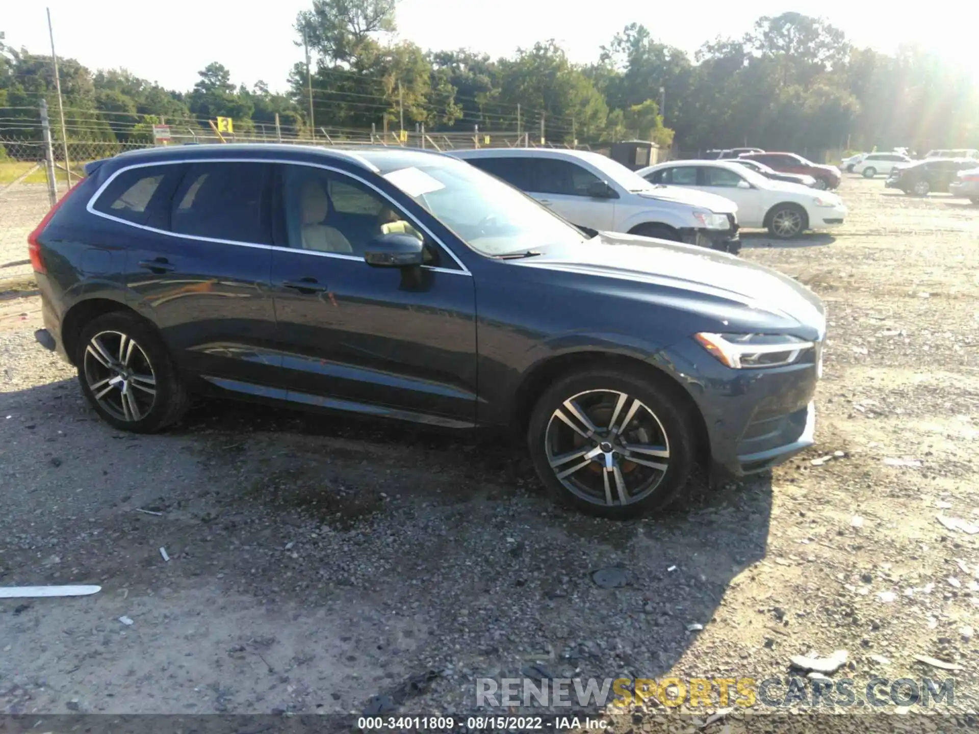 1 Photograph of a damaged car LYV102RK0KB308327 VOLVO XC60 2019