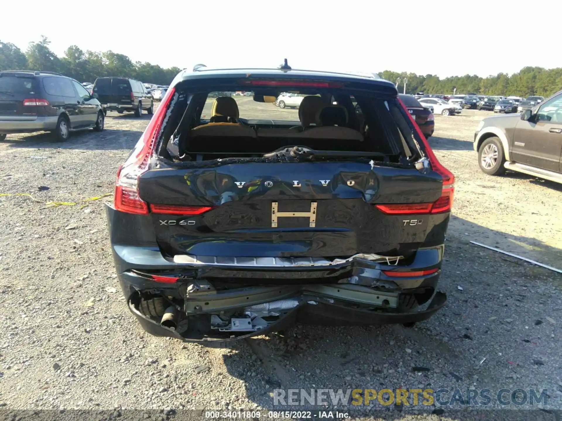 6 Photograph of a damaged car LYV102RK0KB308327 VOLVO XC60 2019