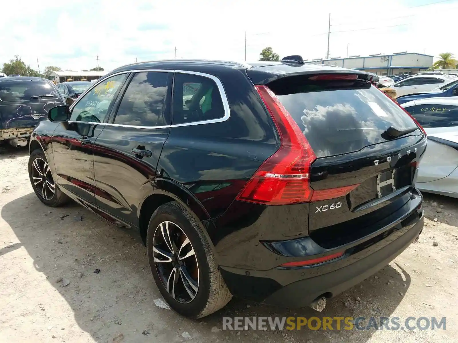 3 Photograph of a damaged car LYV102RK2KB177319 VOLVO XC60 2019