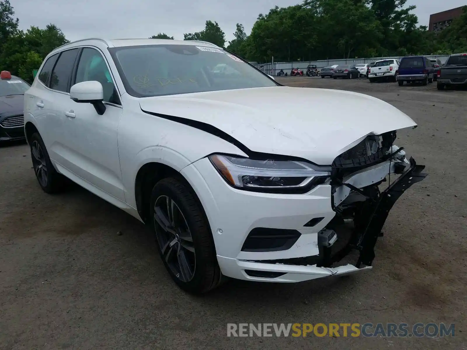 1 Photograph of a damaged car LYV102RK2KB326439 VOLVO XC60 2019