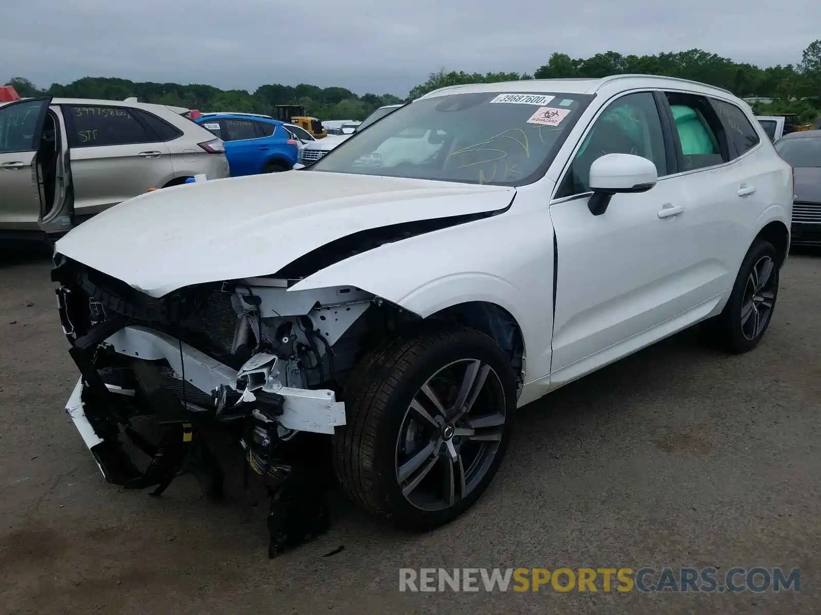 2 Photograph of a damaged car LYV102RK2KB326439 VOLVO XC60 2019