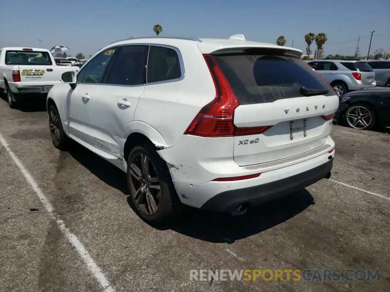 3 Photograph of a damaged car LYV102RK2KB335223 VOLVO XC60 2019