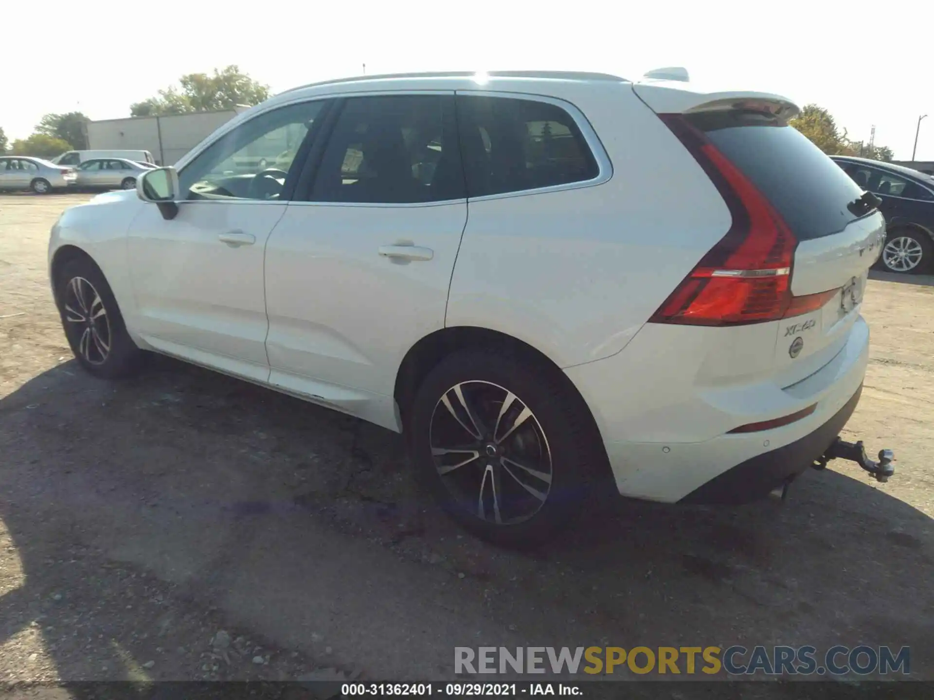 3 Photograph of a damaged car LYV102RK3KB177541 VOLVO XC60 2019