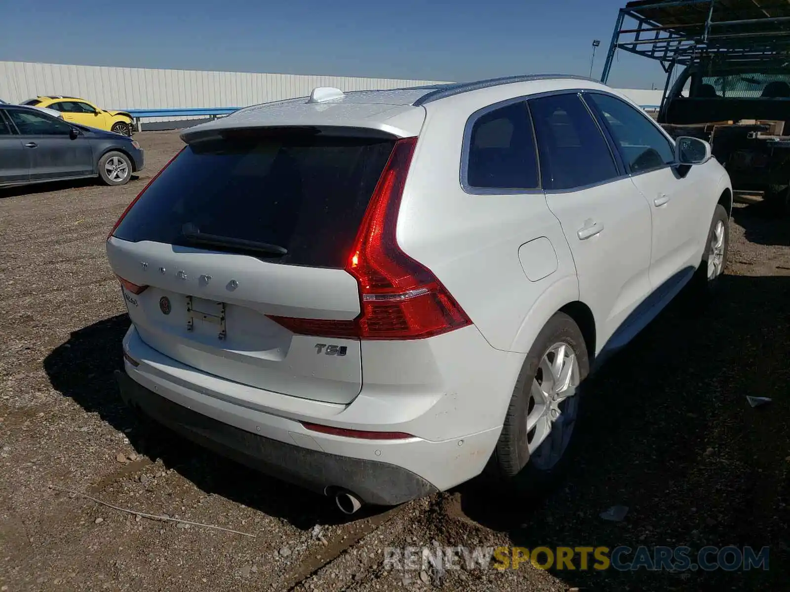 4 Photograph of a damaged car LYV102RK3KB192234 VOLVO XC60 2019