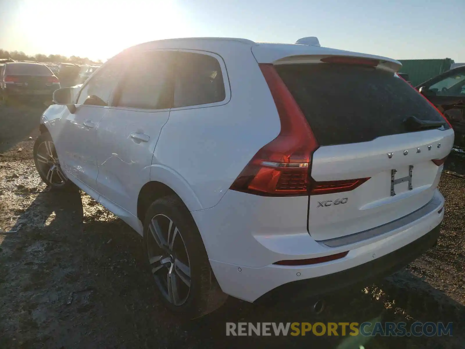 3 Photograph of a damaged car LYV102RK3KB289532 VOLVO XC60 2019