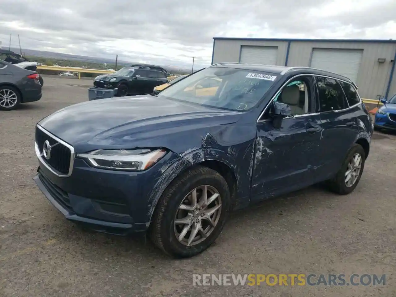 2 Фотография поврежденного автомобиля LYV102RK3KB317555 VOLVO XC60 2019