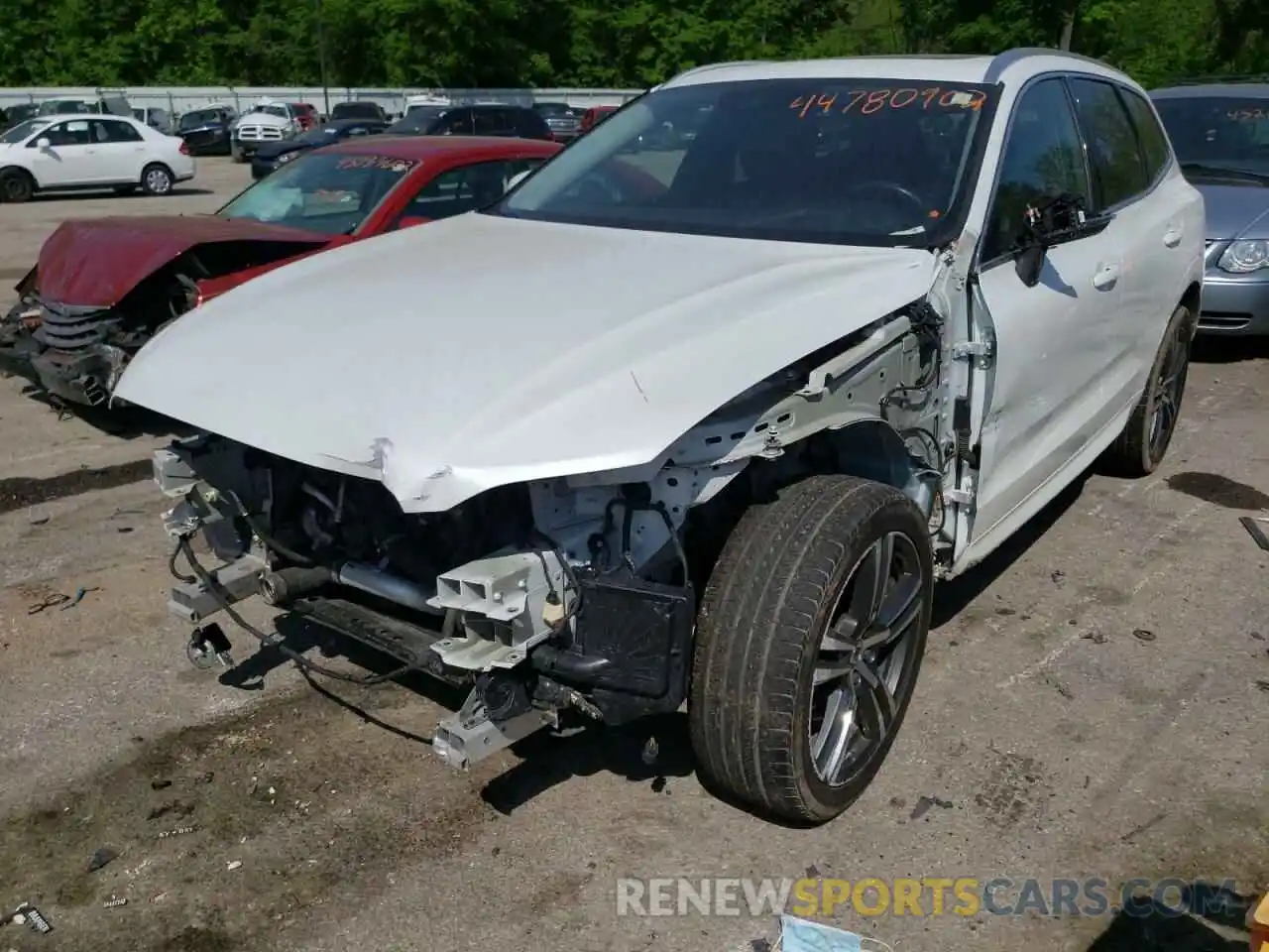 9 Photograph of a damaged car LYV102RK4KB186765 VOLVO XC60 2019