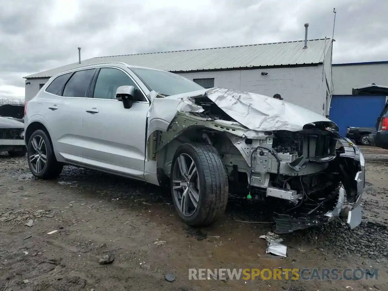4 Фотография поврежденного автомобиля LYV102RK4KB234331 VOLVO XC60 2019