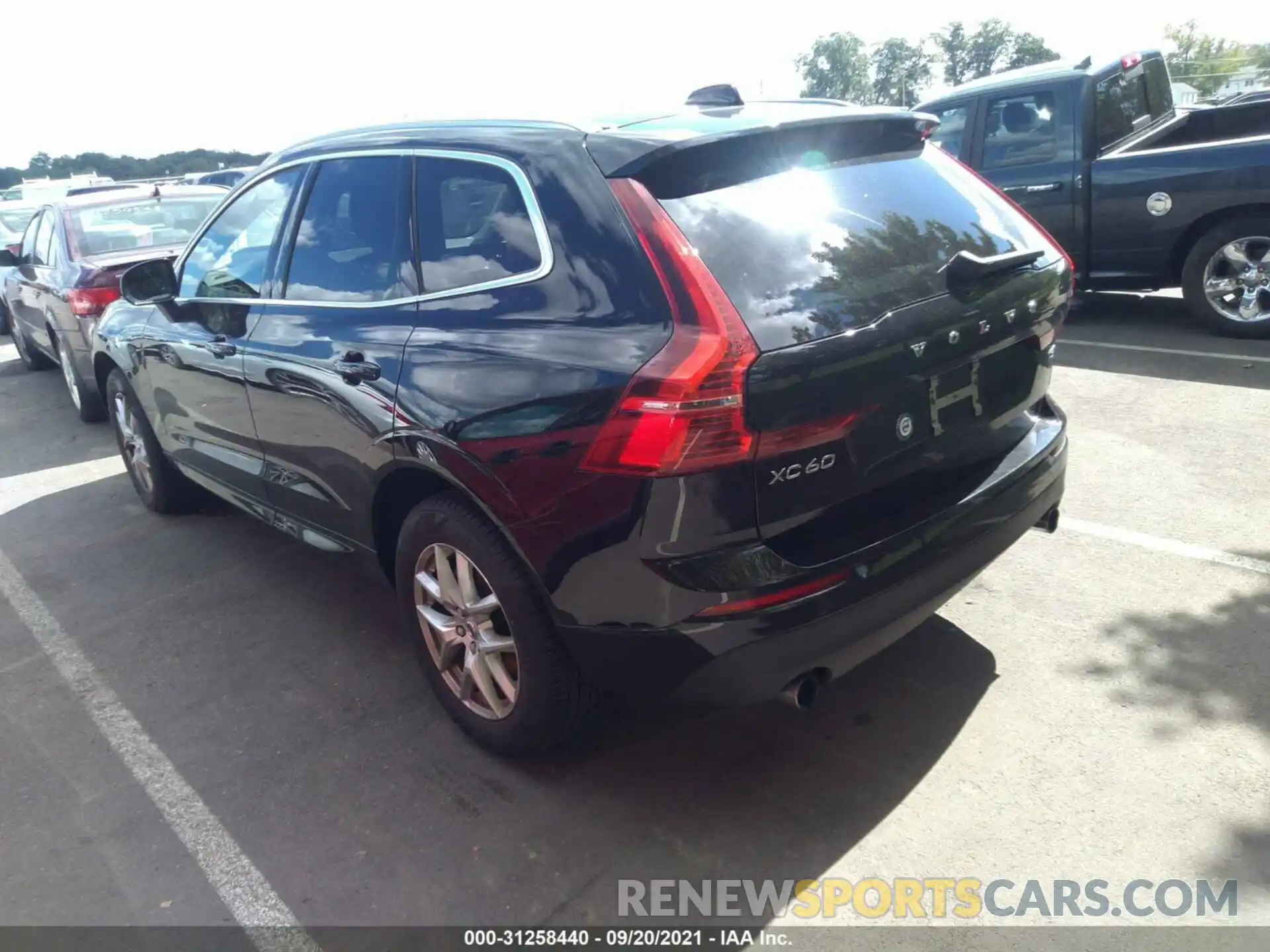 3 Photograph of a damaged car LYV102RK4KB238282 VOLVO XC60 2019