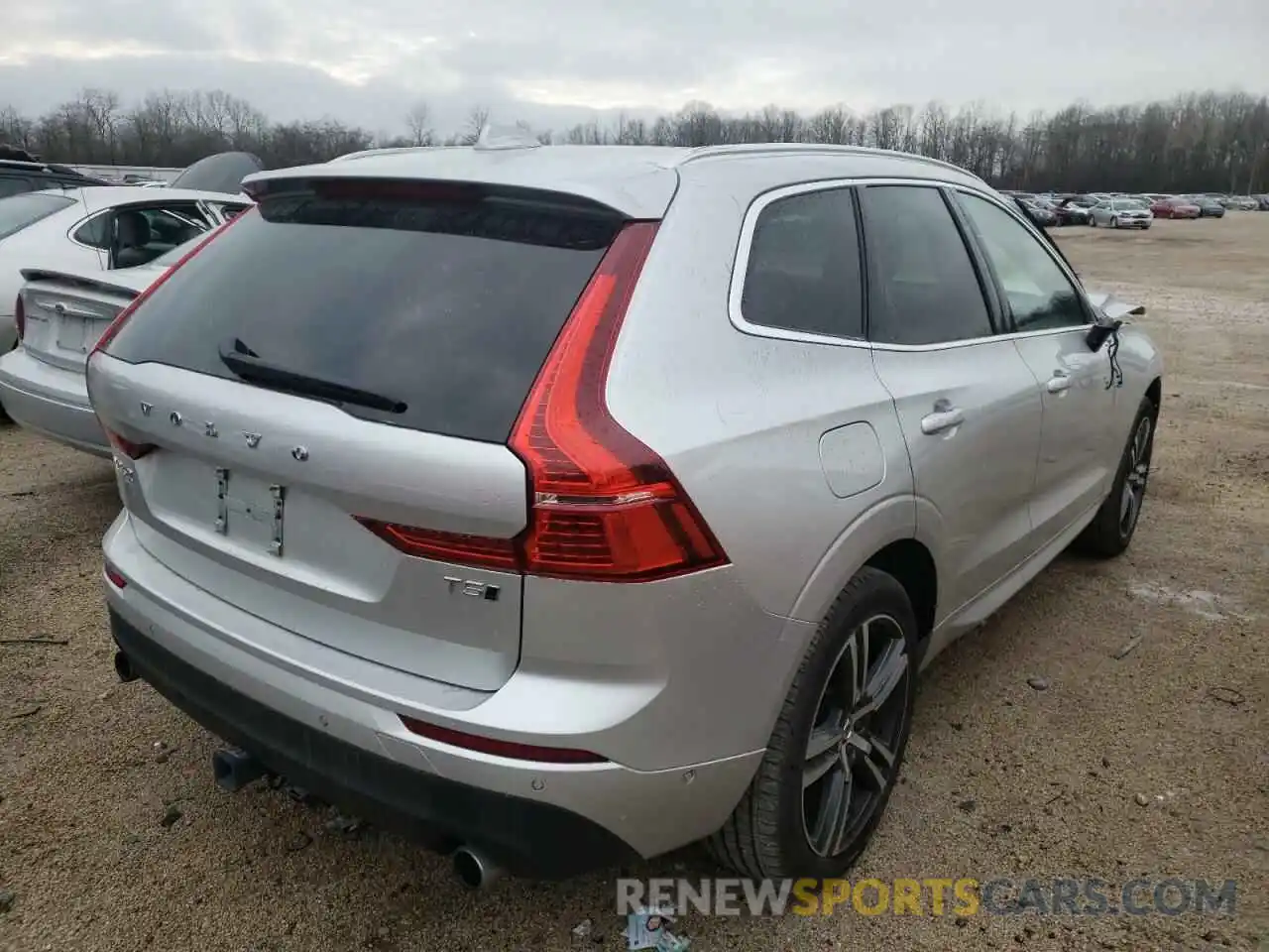 4 Фотография поврежденного автомобиля LYV102RK4KB288258 VOLVO XC60 2019