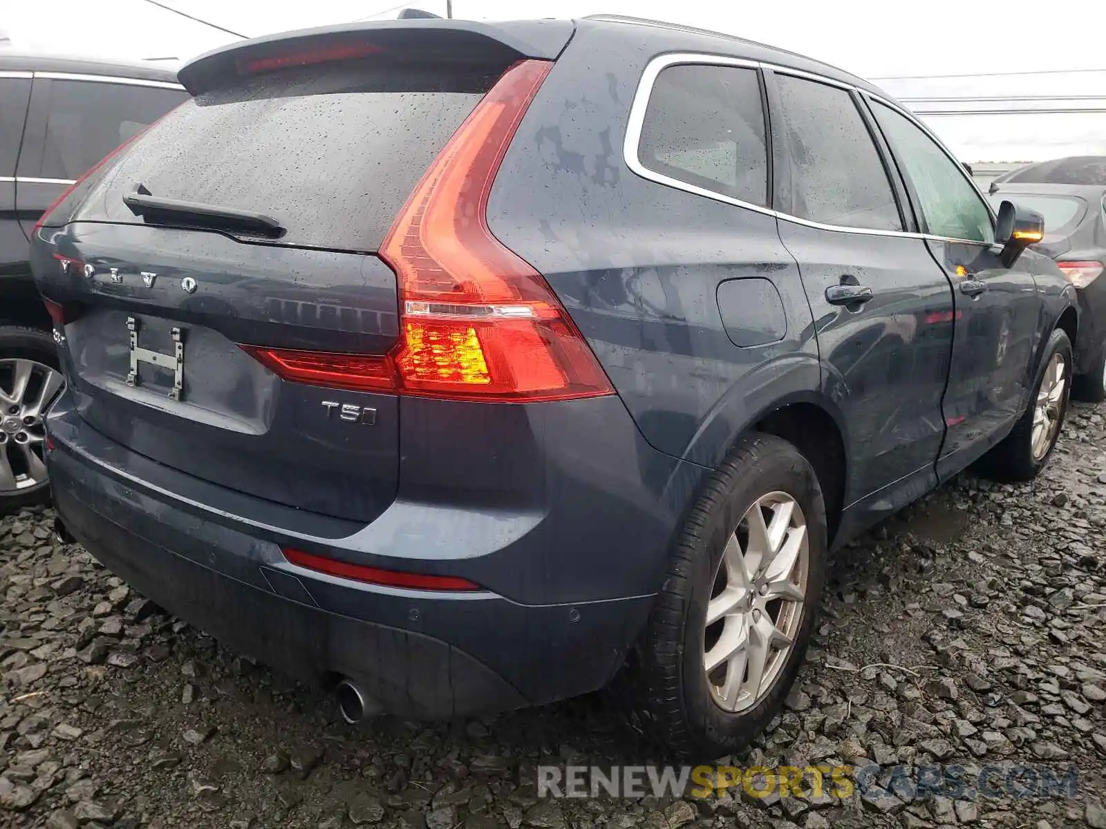 4 Photograph of a damaged car LYV102RK5KB289015 VOLVO XC60 2019