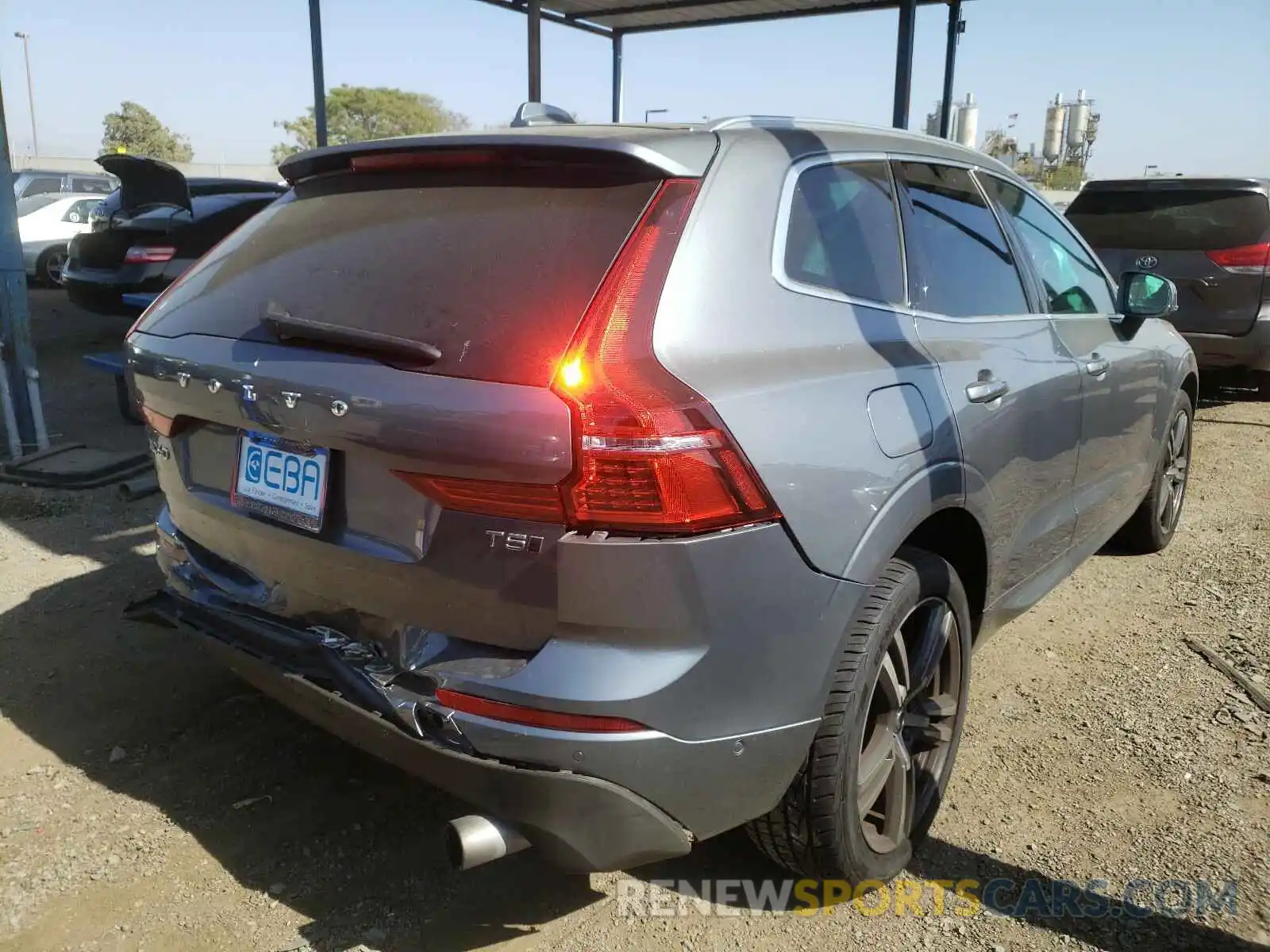 4 Photograph of a damaged car LYV102RK5KB298510 VOLVO XC60 2019