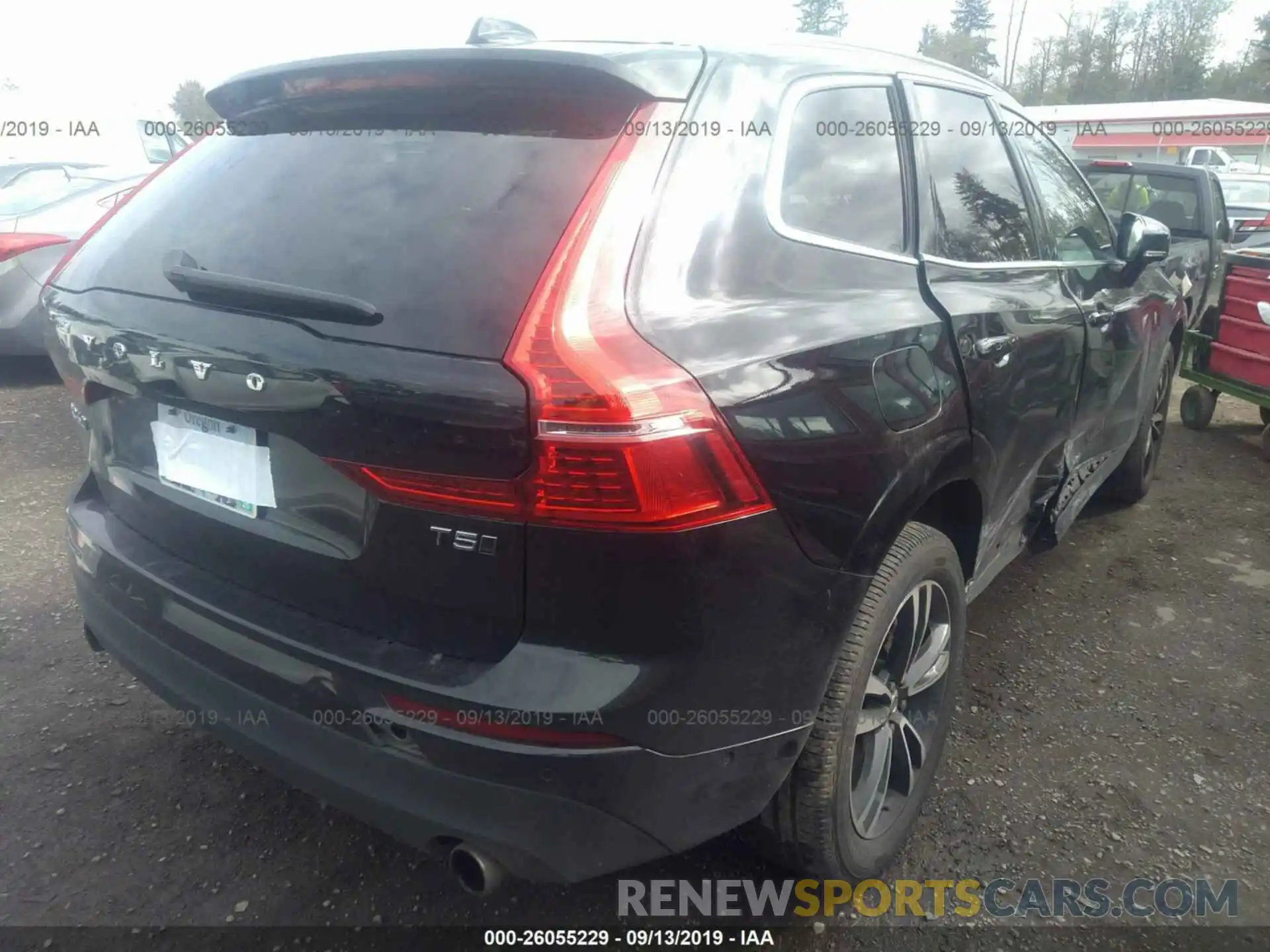 4 Photograph of a damaged car LYV102RK6KB201783 VOLVO XC60 2019