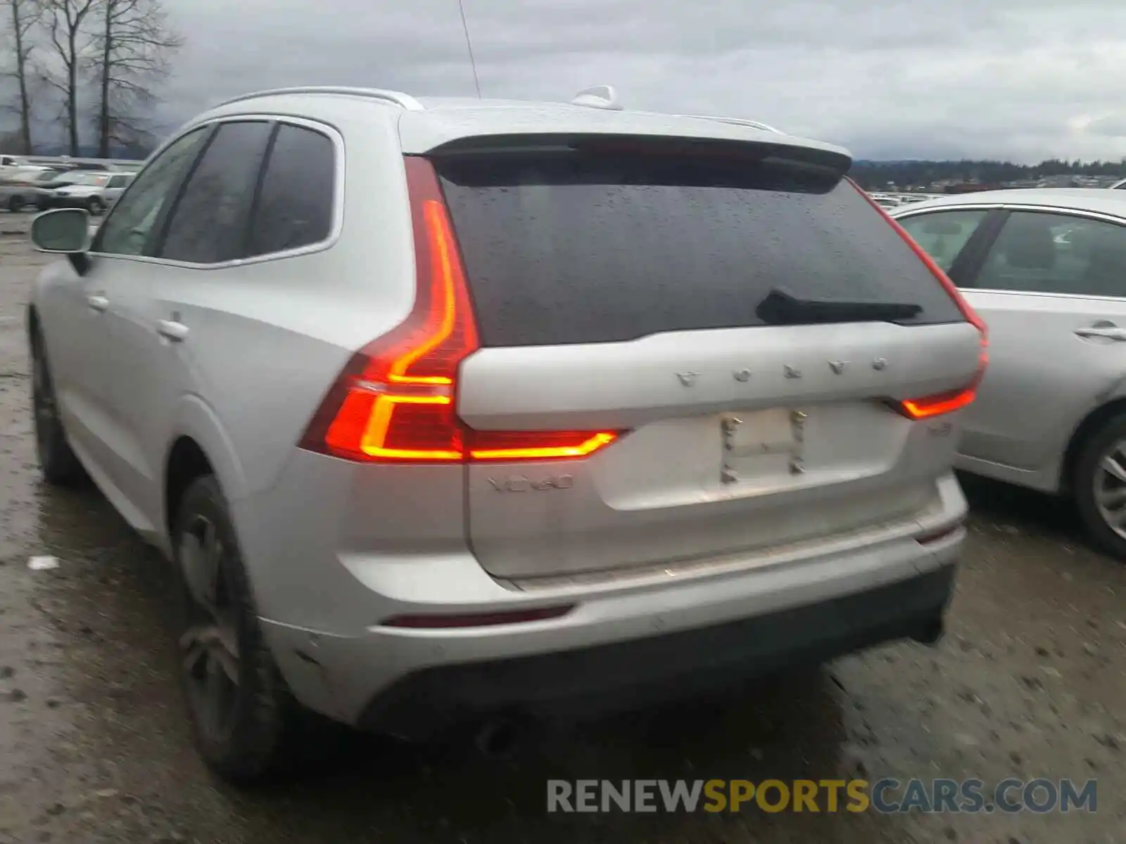 3 Photograph of a damaged car LYV102RK6KB223265 VOLVO XC60 2019