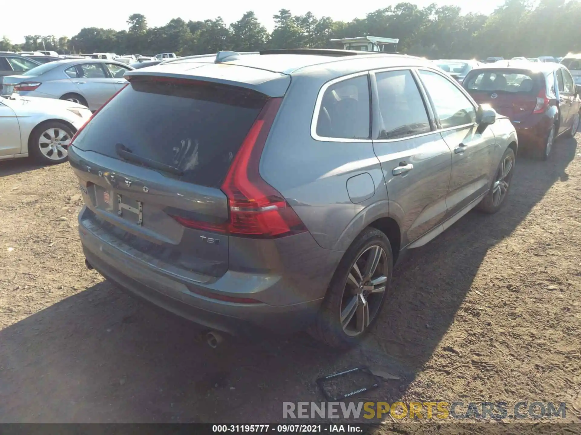 4 Photograph of a damaged car LYV102RK6KB236064 VOLVO XC60 2019