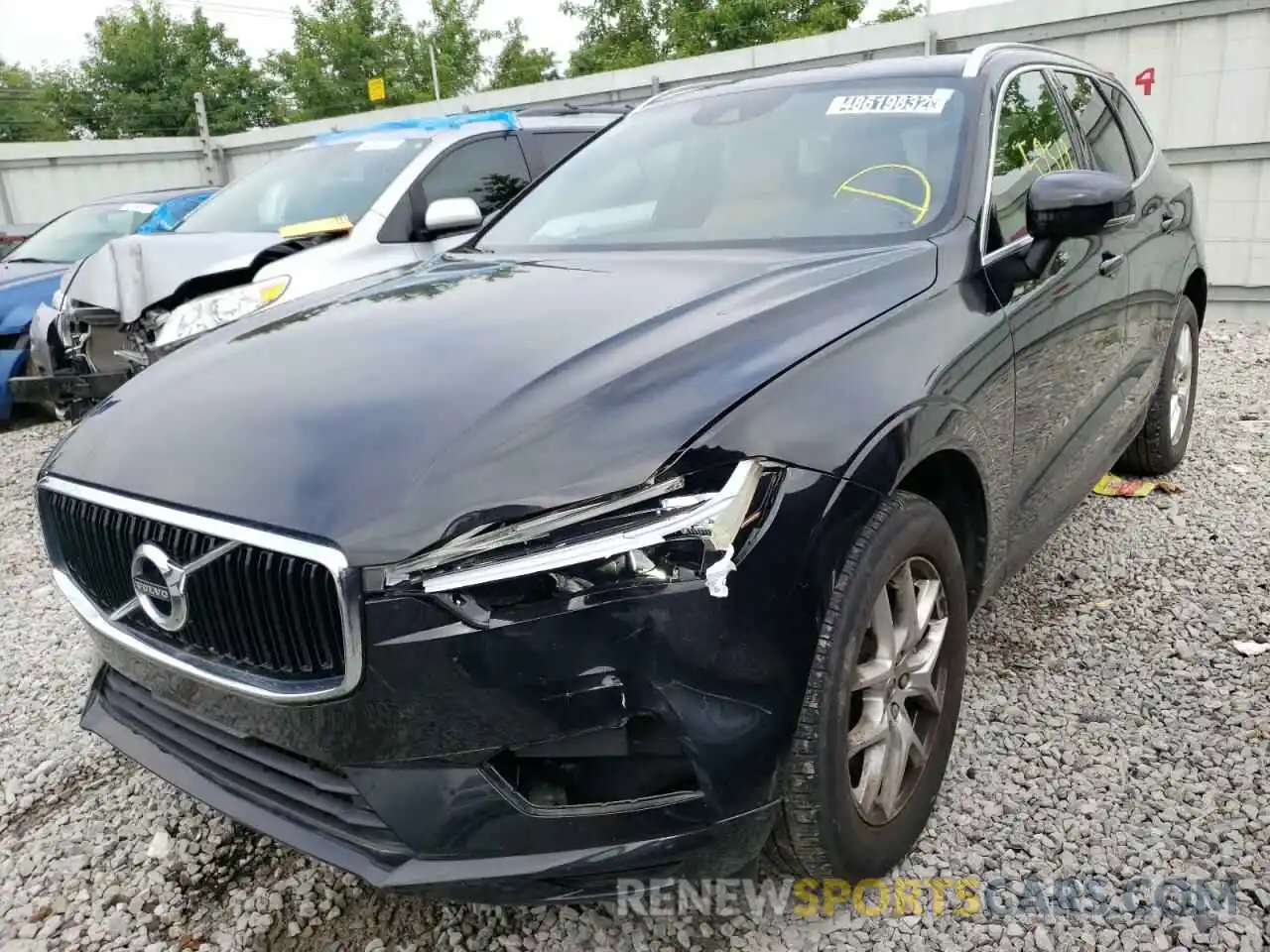 2 Фотография поврежденного автомобиля LYV102RK6KB289539 VOLVO XC60 2019