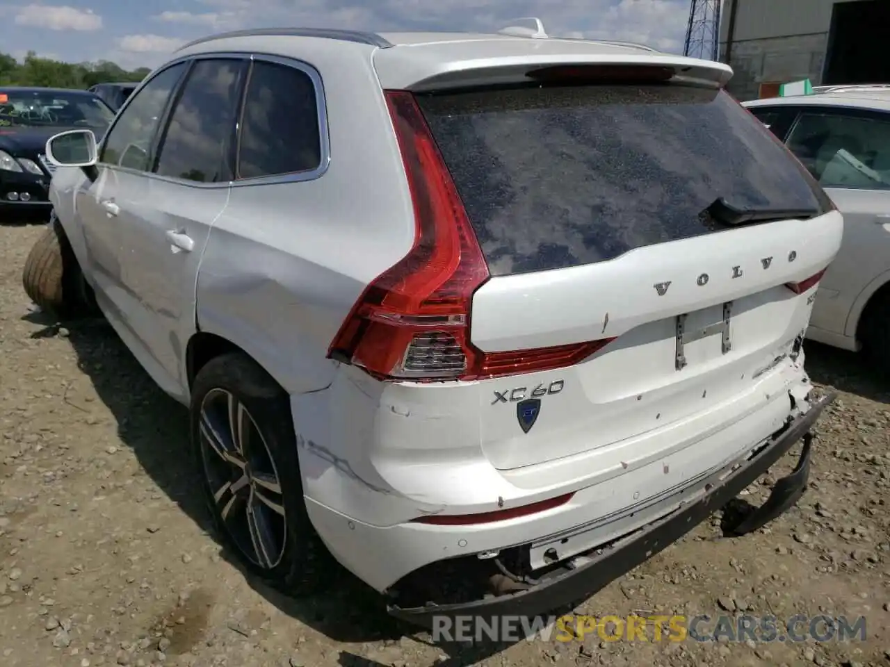 3 Фотография поврежденного автомобиля LYV102RK7KB178644 VOLVO XC60 2019