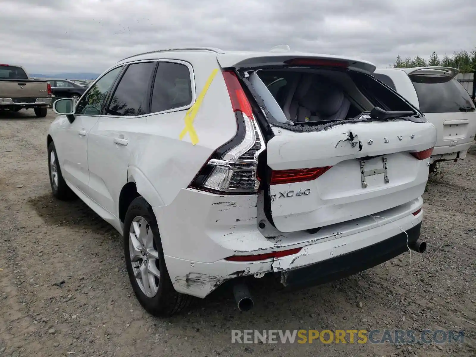 3 Photograph of a damaged car LYV102RK7KB195816 VOLVO XC60 2019