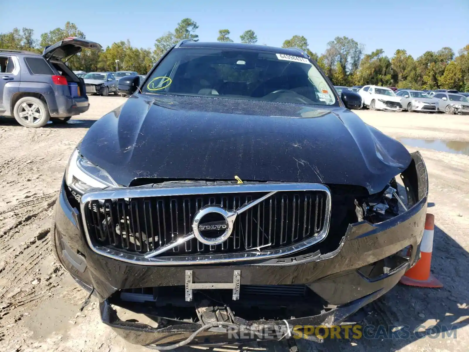 9 Photograph of a damaged car LYV102RK8KB178488 VOLVO XC60 2019