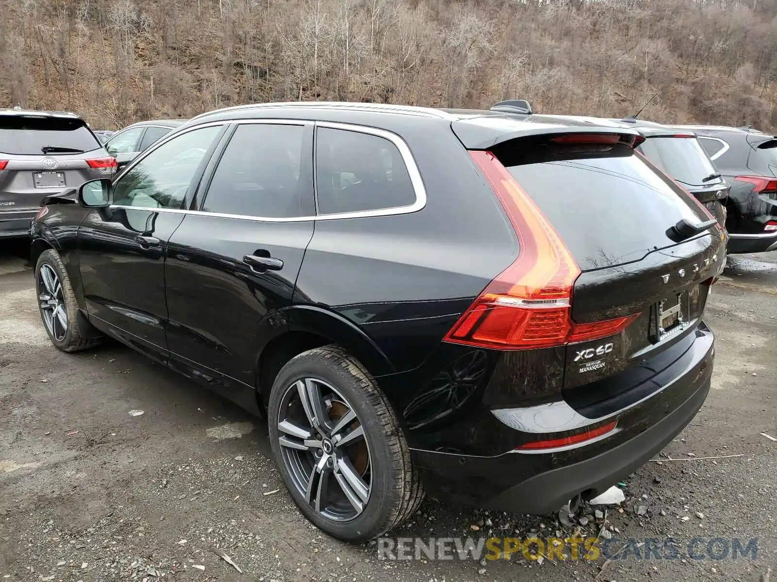 3 Фотография поврежденного автомобиля LYV102RK8KB242643 VOLVO XC60 2019