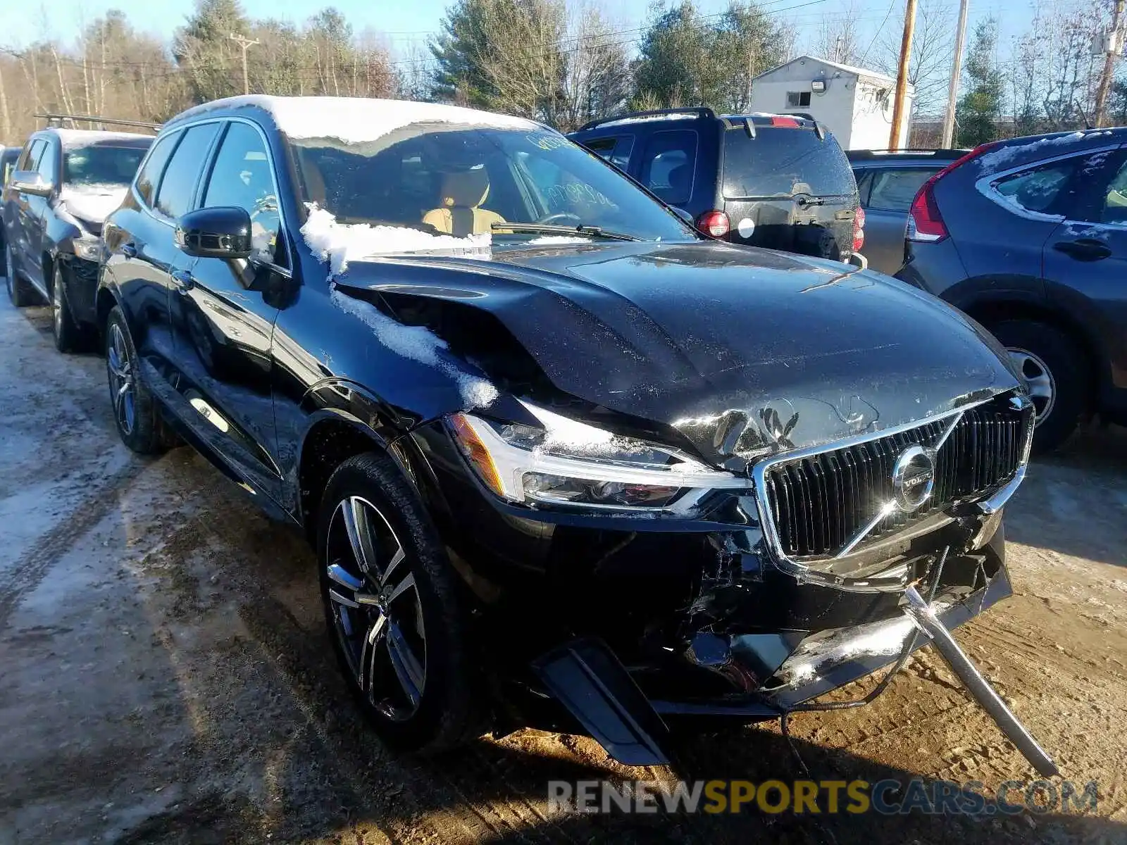 1 Photograph of a damaged car LYV102RK8KB331662 VOLVO XC60 2019