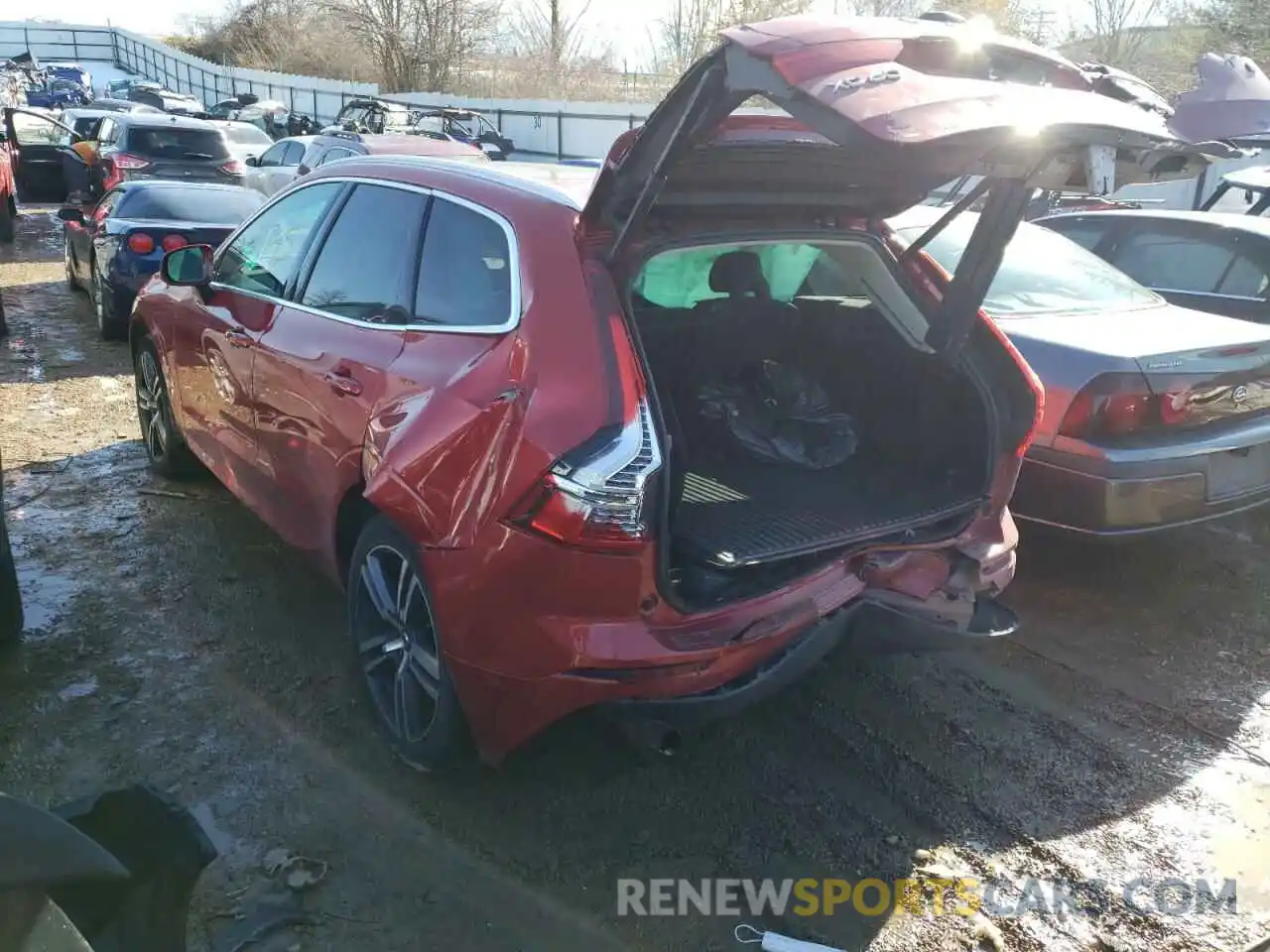 3 Photograph of a damaged car LYV102RK9KB335512 VOLVO XC60 2019